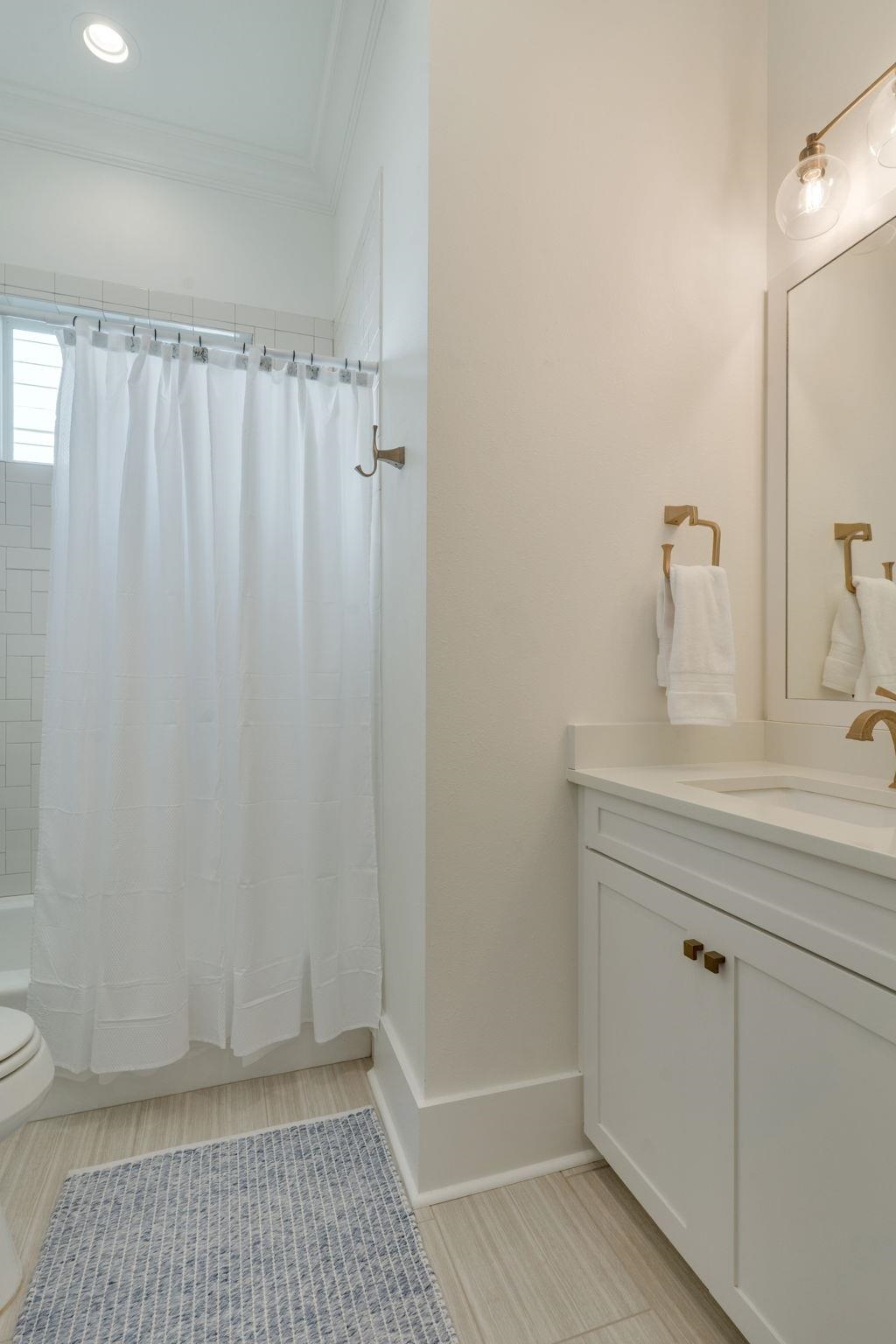 190 Camellia Oaks Avenue