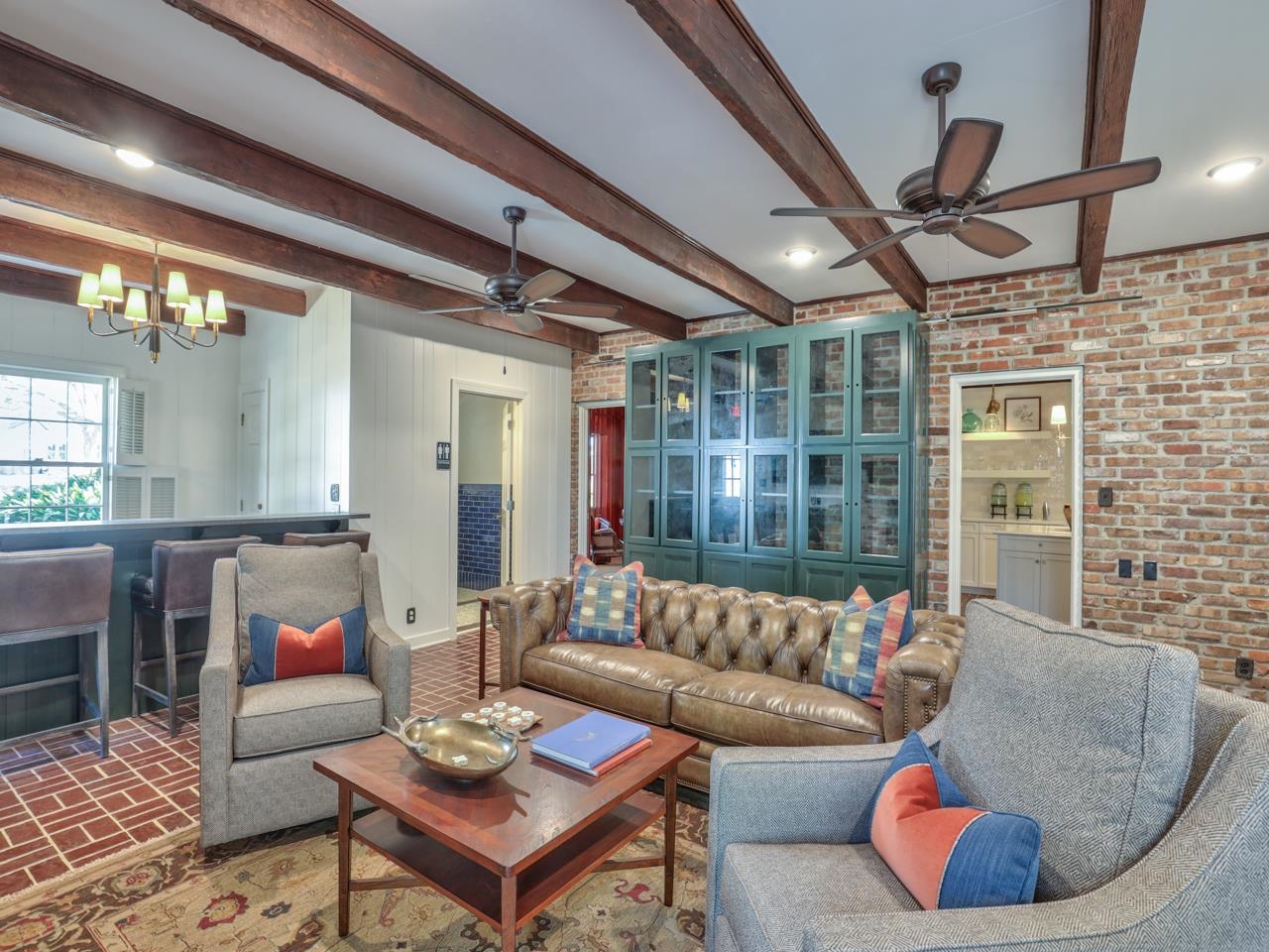 190 Camellia Oaks Avenue