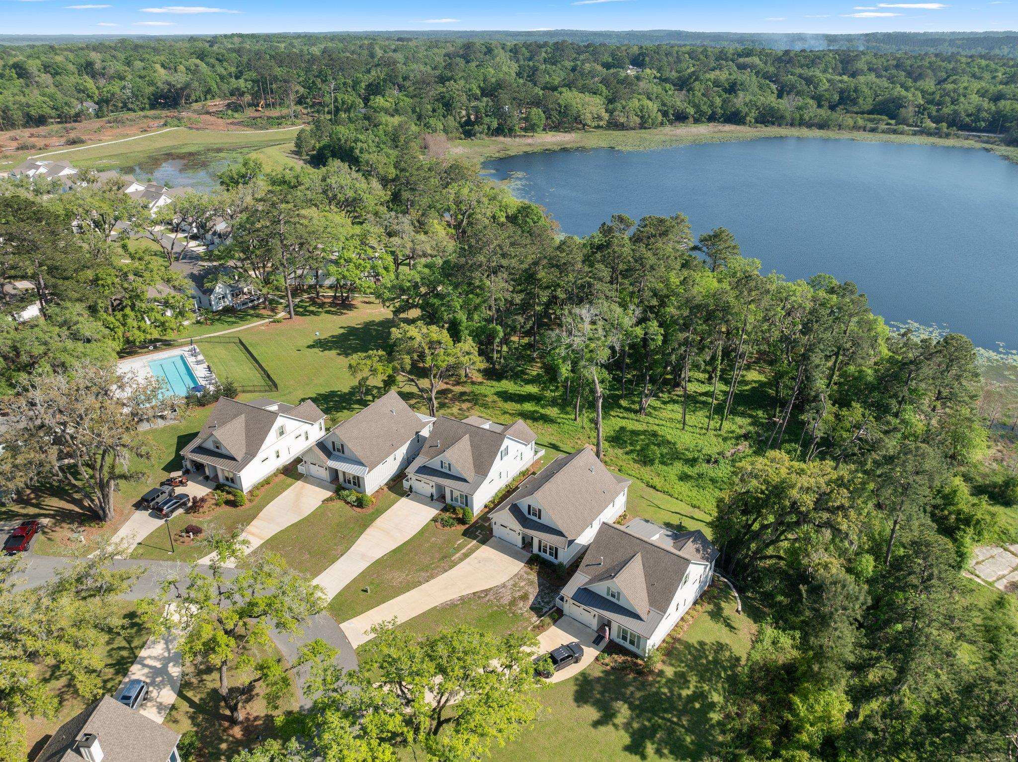 190 Camellia Oaks Avenue