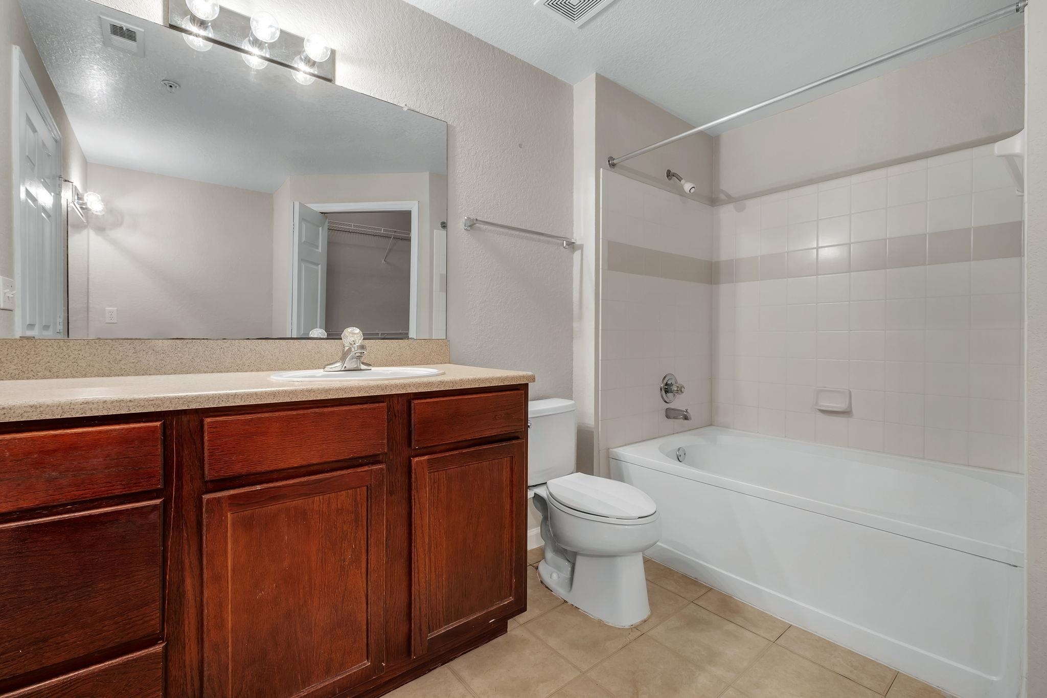 2801 CHANCELLORSVILLE Drive Unit: 802