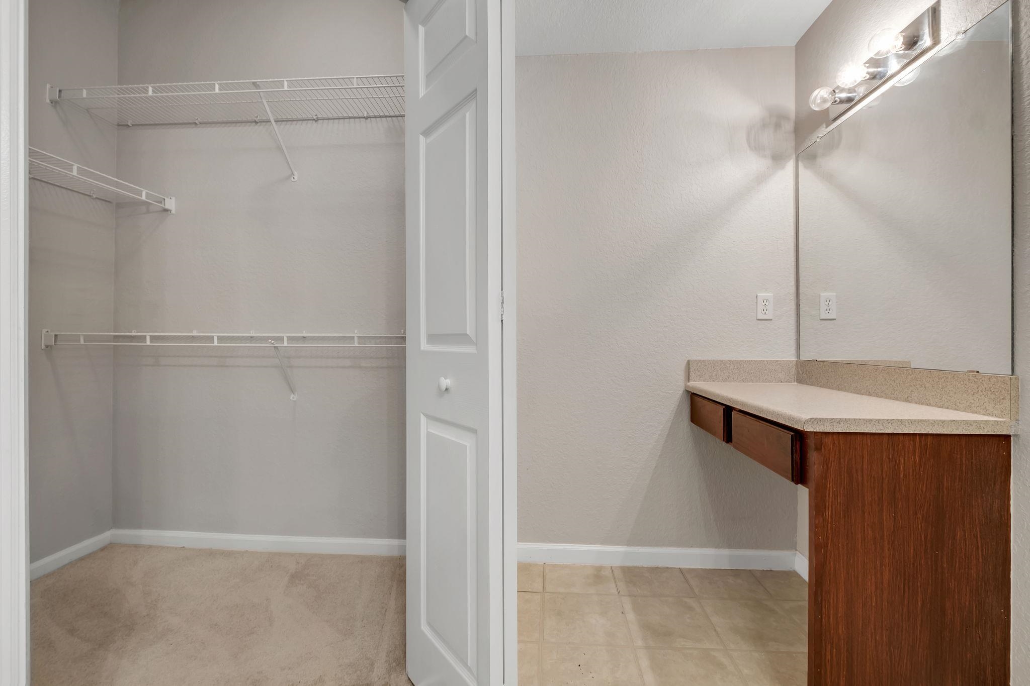 2801 CHANCELLORSVILLE Drive Unit: 802