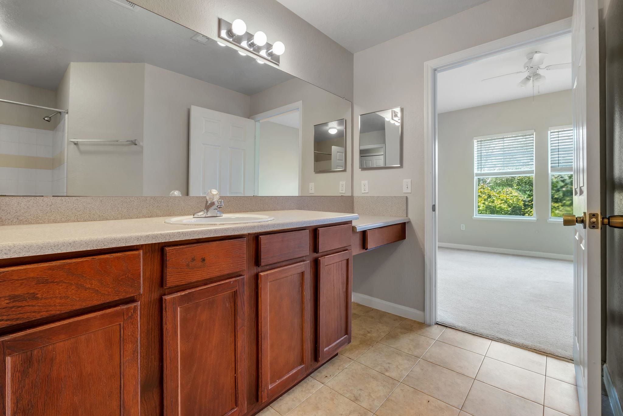 2801 CHANCELLORSVILLE Drive Unit: 232