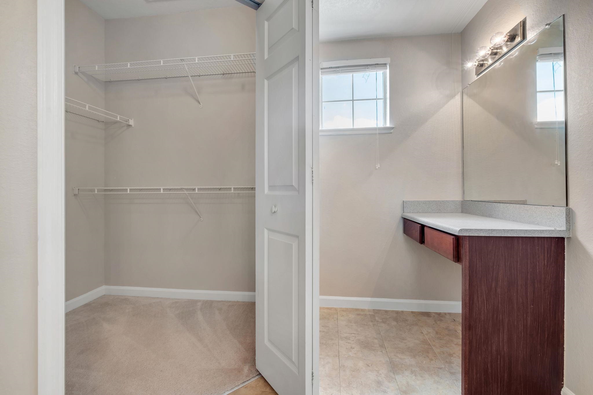 2801 CHANCELLORSVILLE Drive Unit: 232