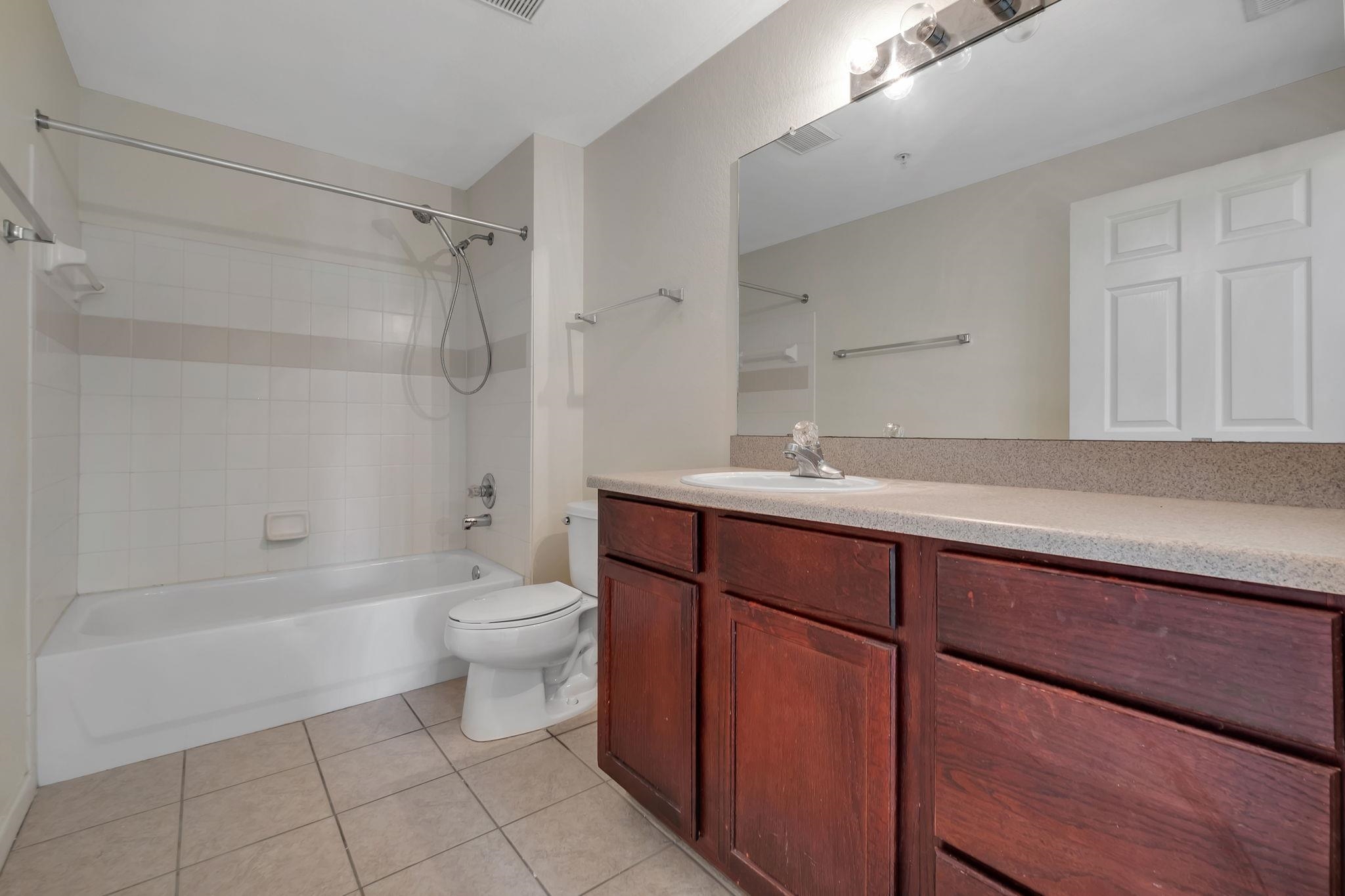 2801 CHANCELLORSVILLE Drive Unit: 928