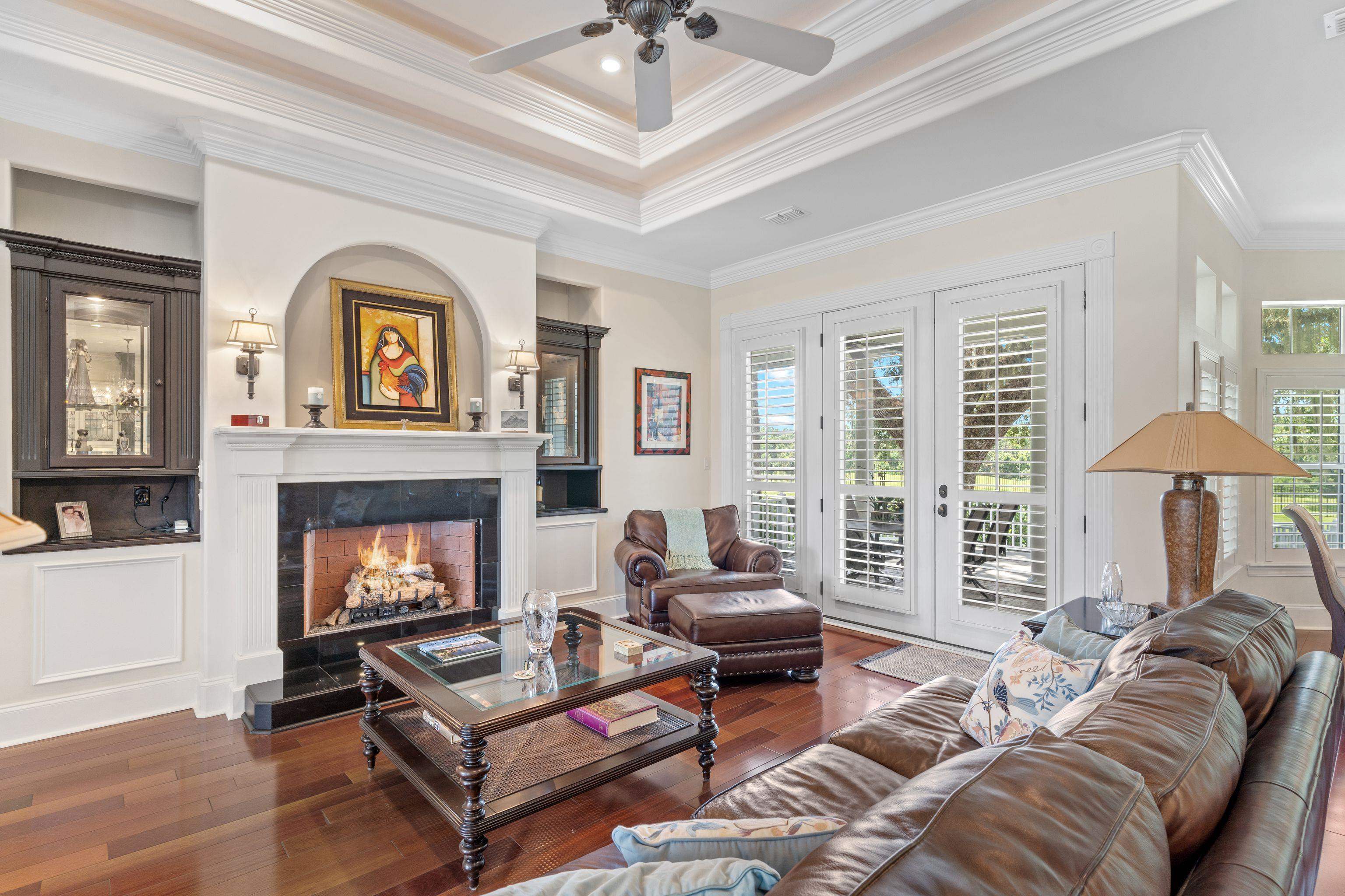 3044 DICKINSON Drive