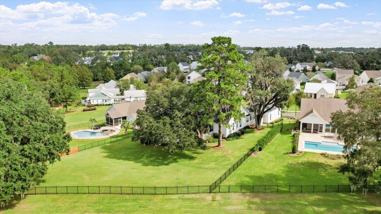 3044 DICKINSON Drive