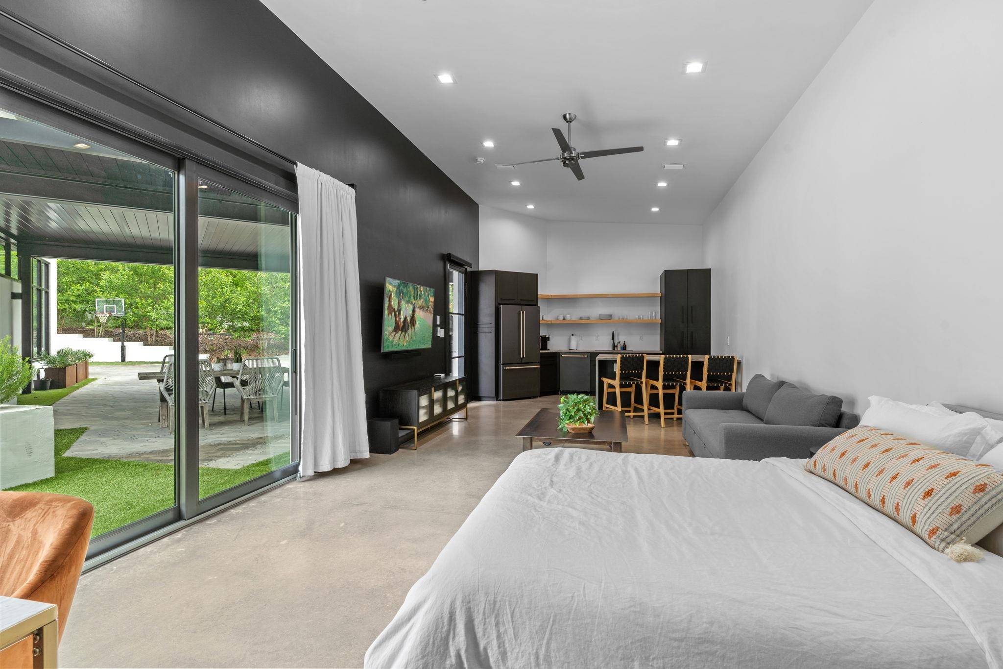 719 Middlebrooks Circle