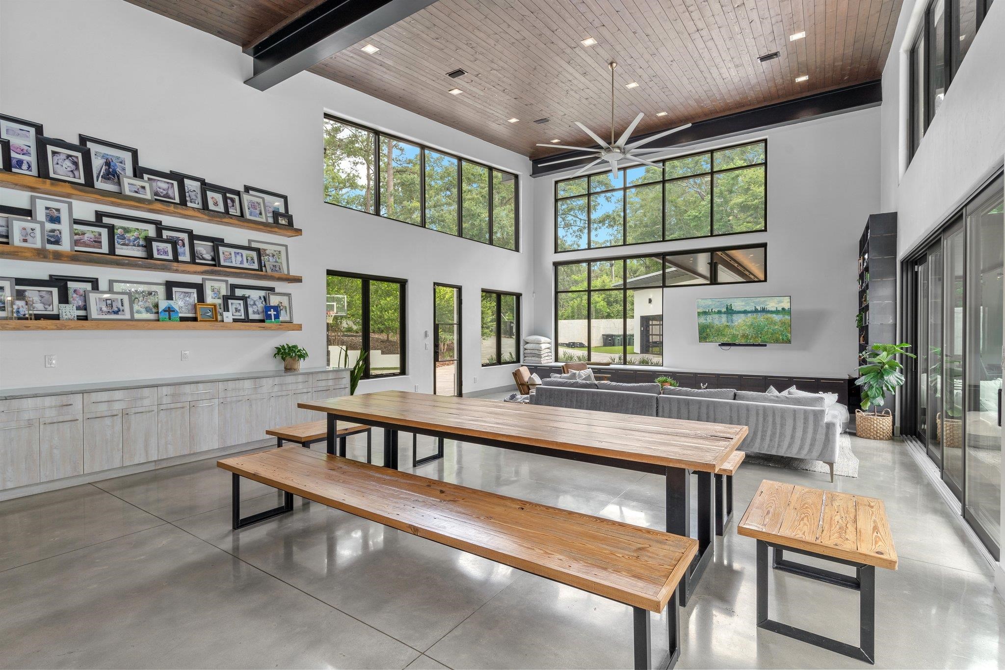 719 Middlebrooks Circle