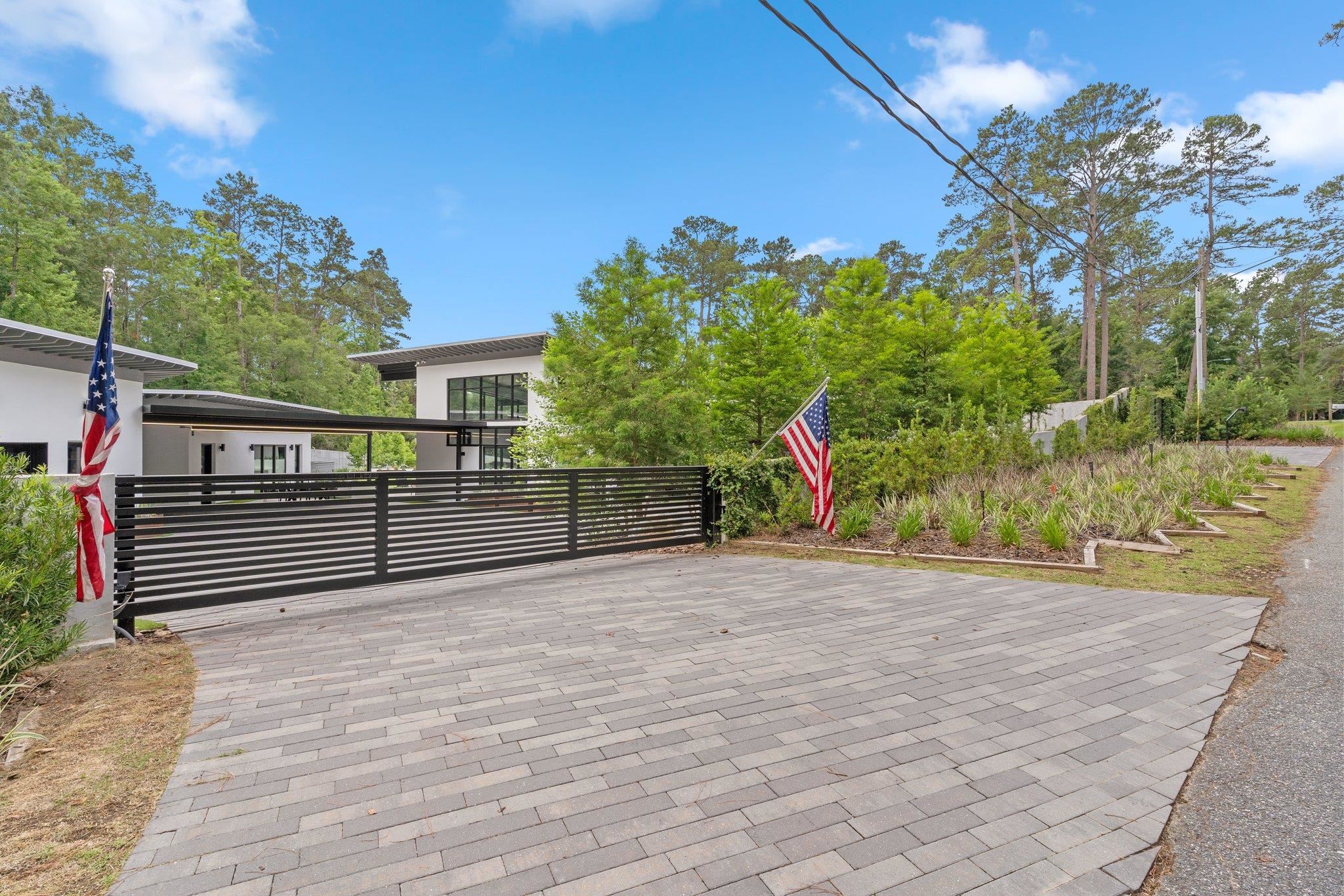 719 Middlebrooks Circle