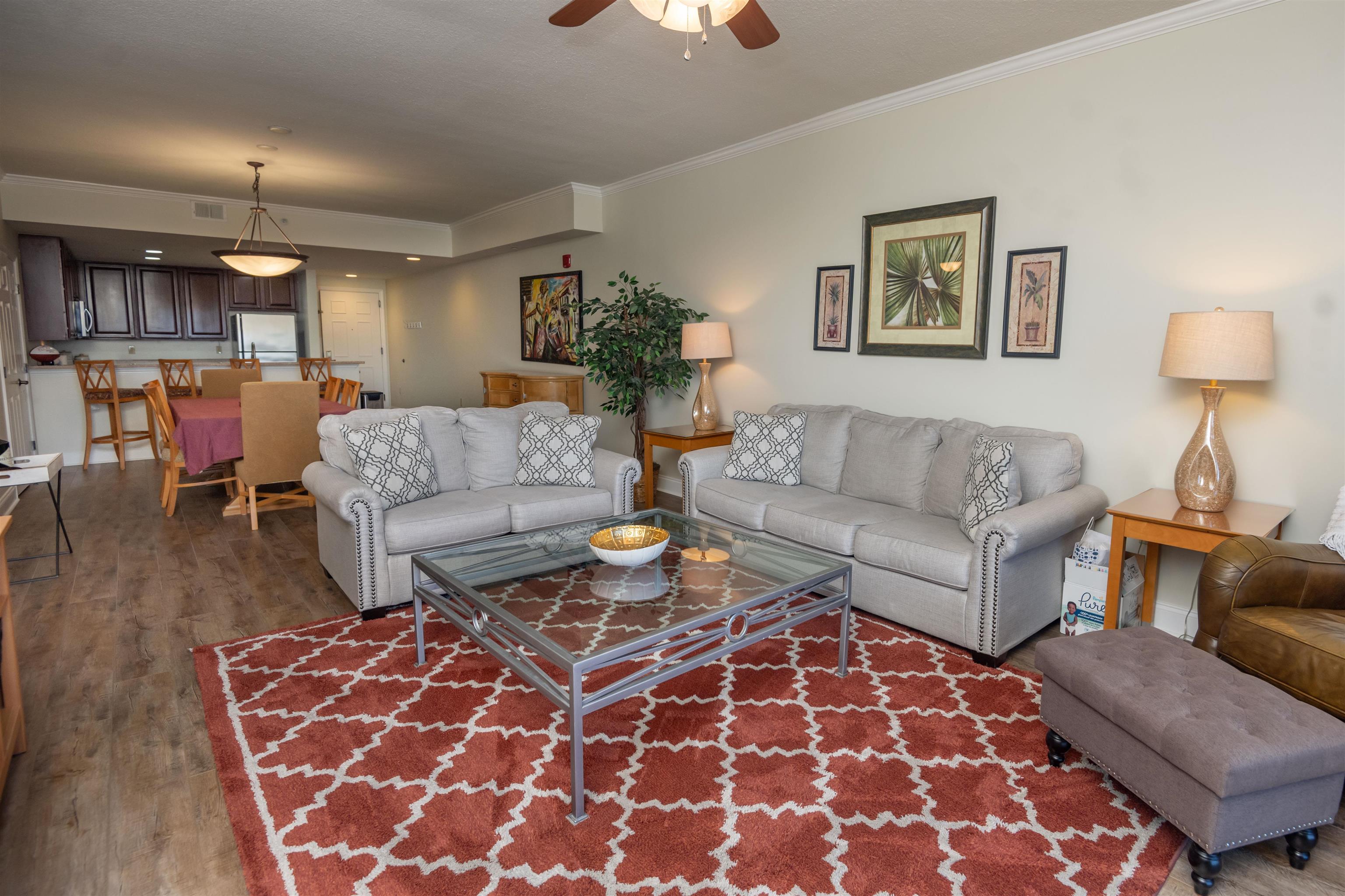 215 W College Avenue Unit: 905