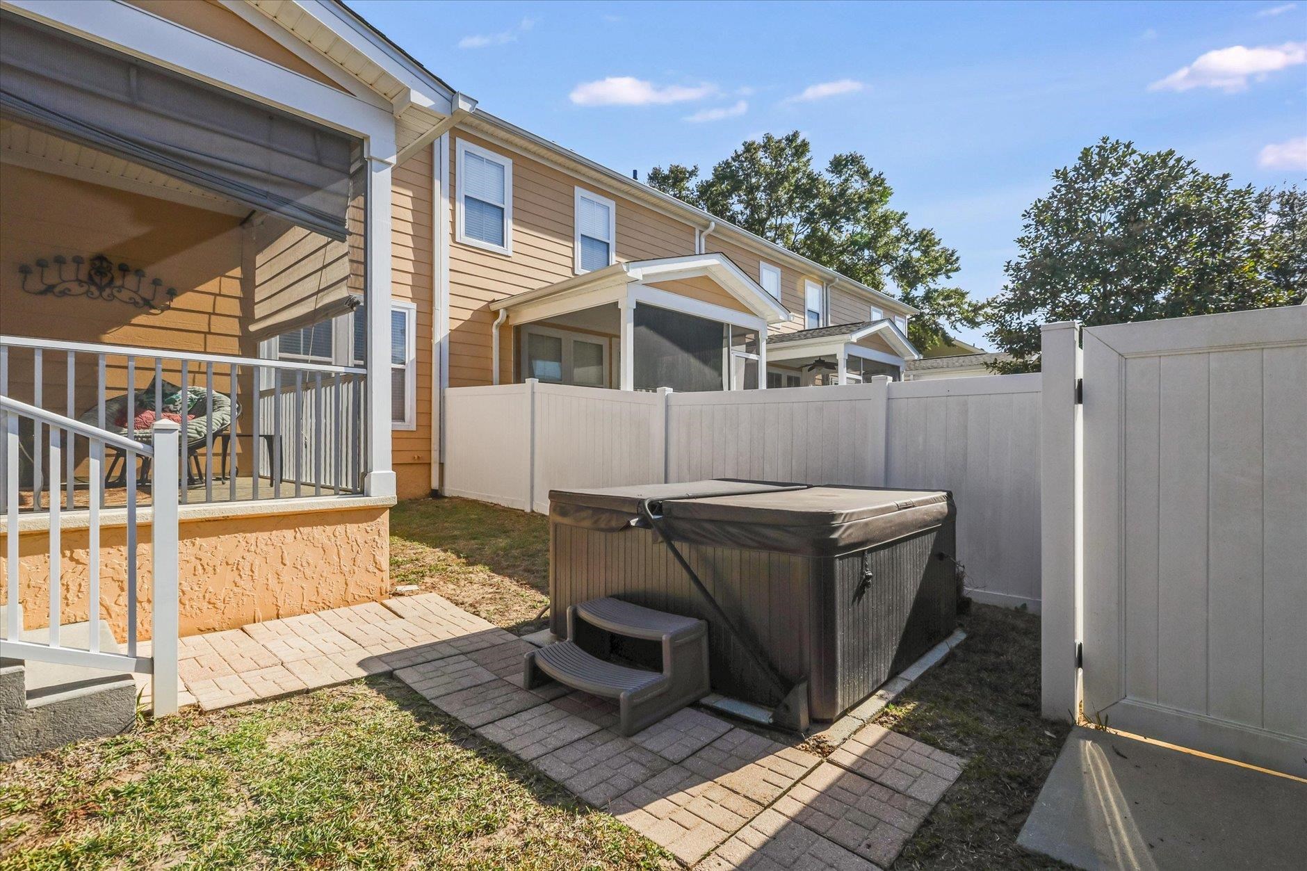 4280 Four Oaks Boulevard