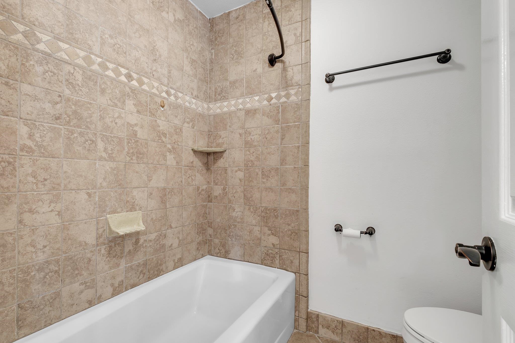 1806 ATLANTIS Place