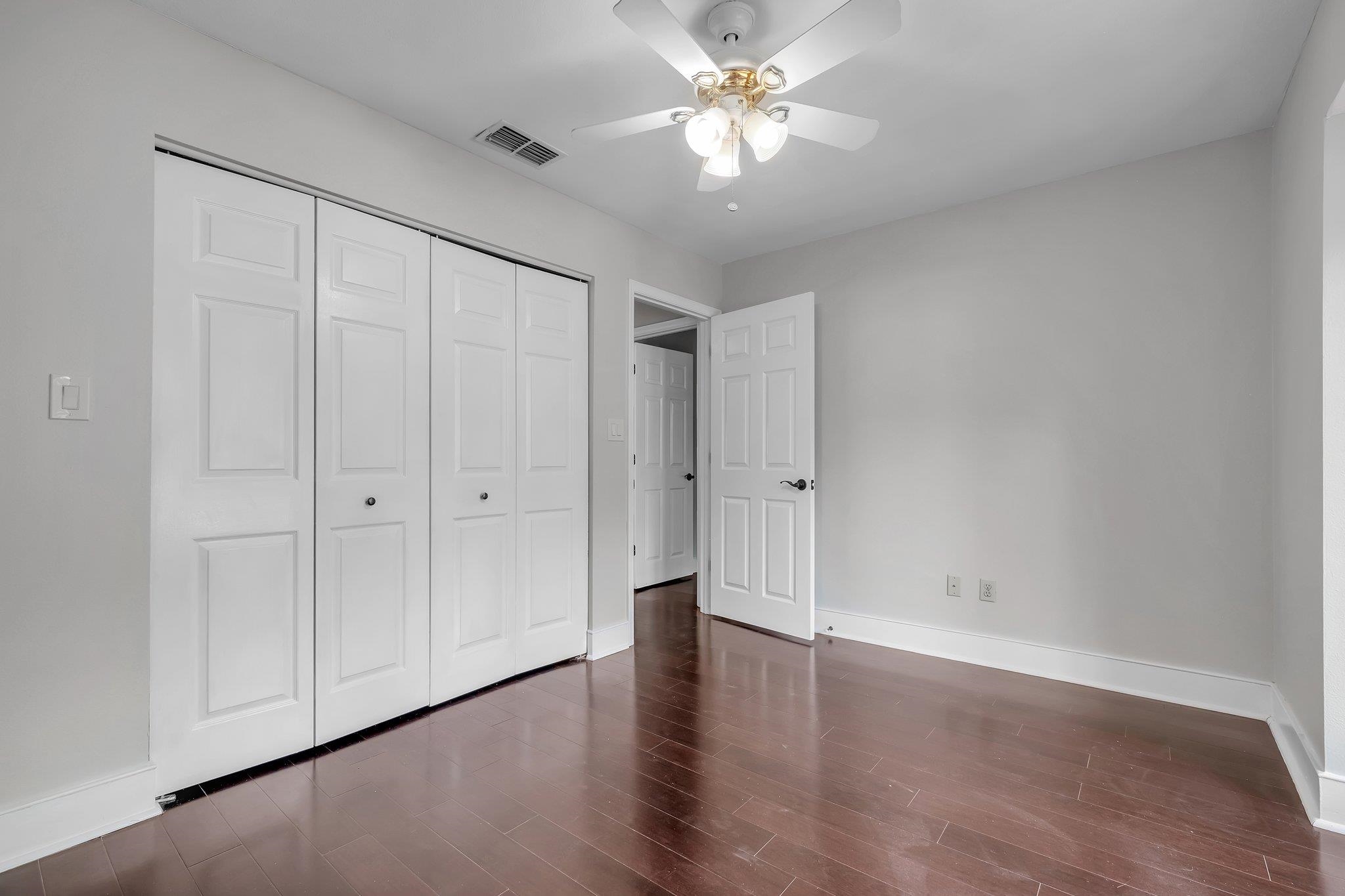 1806 ATLANTIS Place