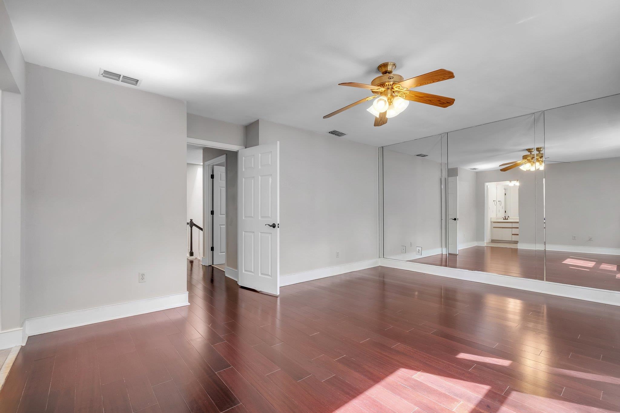 1806 ATLANTIS Place