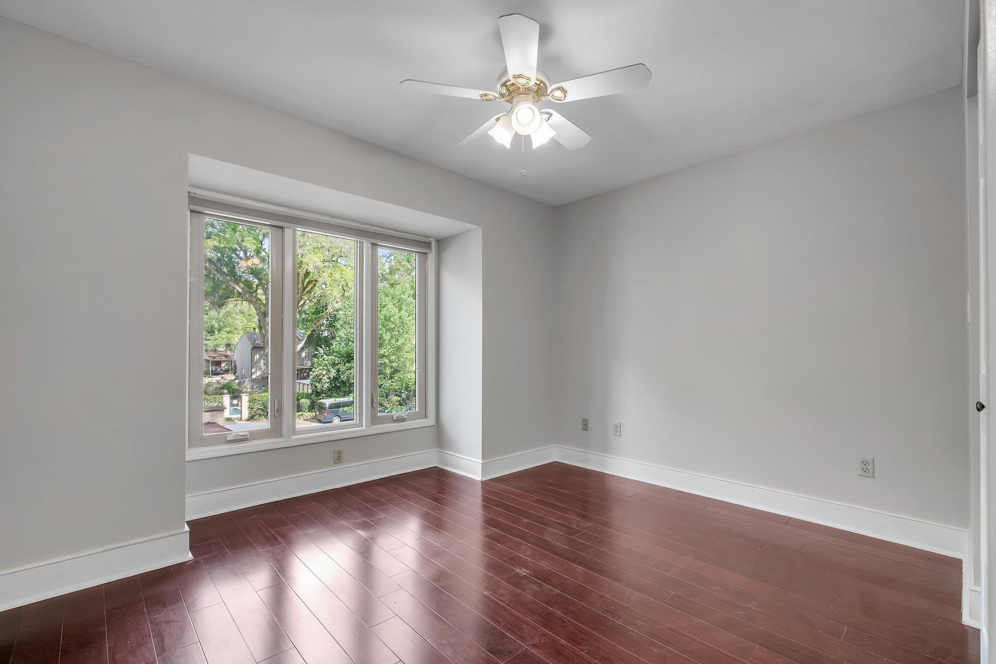 1806 ATLANTIS Place