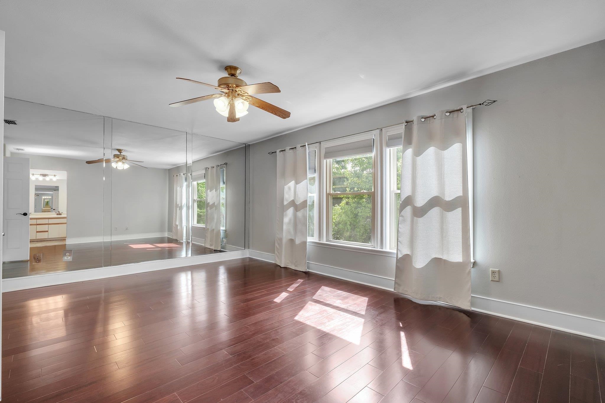 1806 ATLANTIS Place