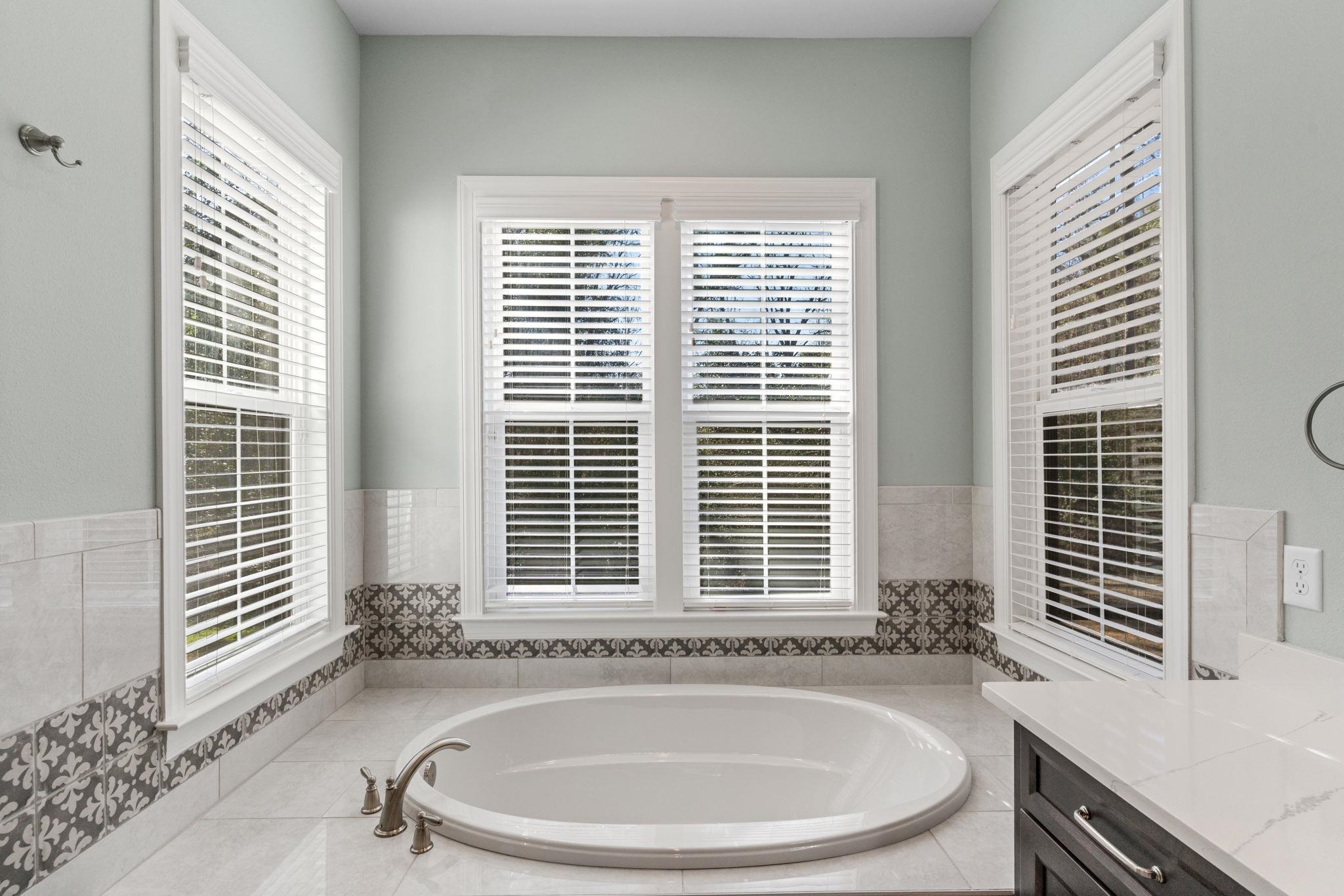 9711 Faraway Farm Road