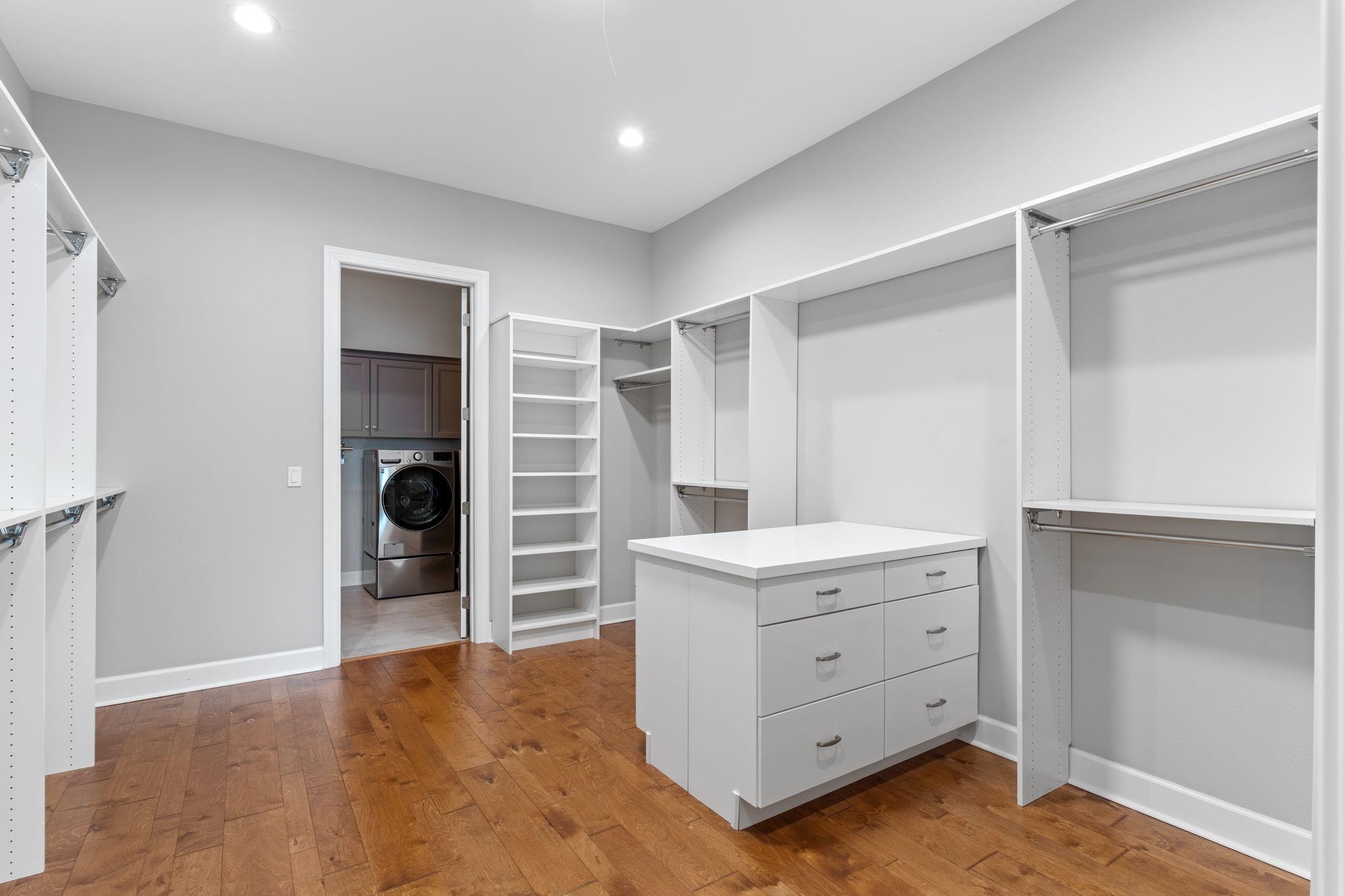 9711 Faraway Farm Road