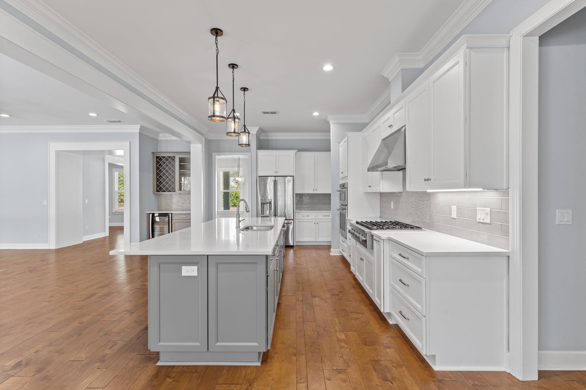 9711 Faraway Farm Road