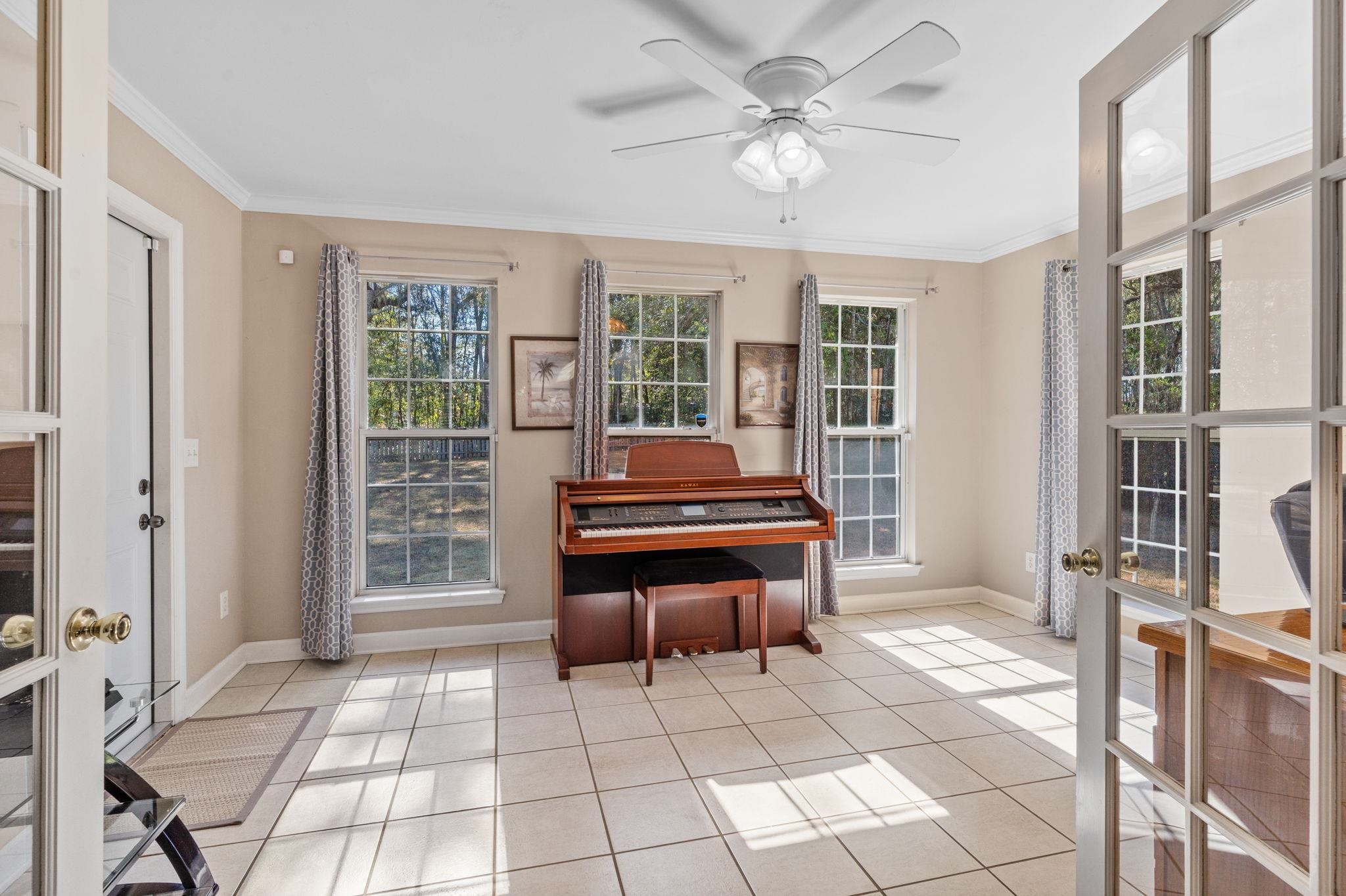 1259 CONSERVANCY Drive