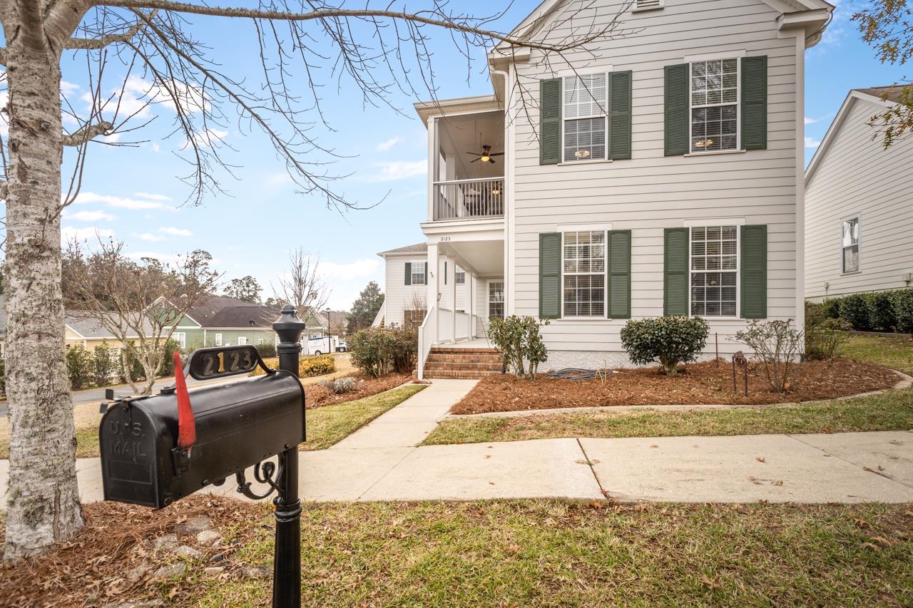 2123 Fernleigh Drive