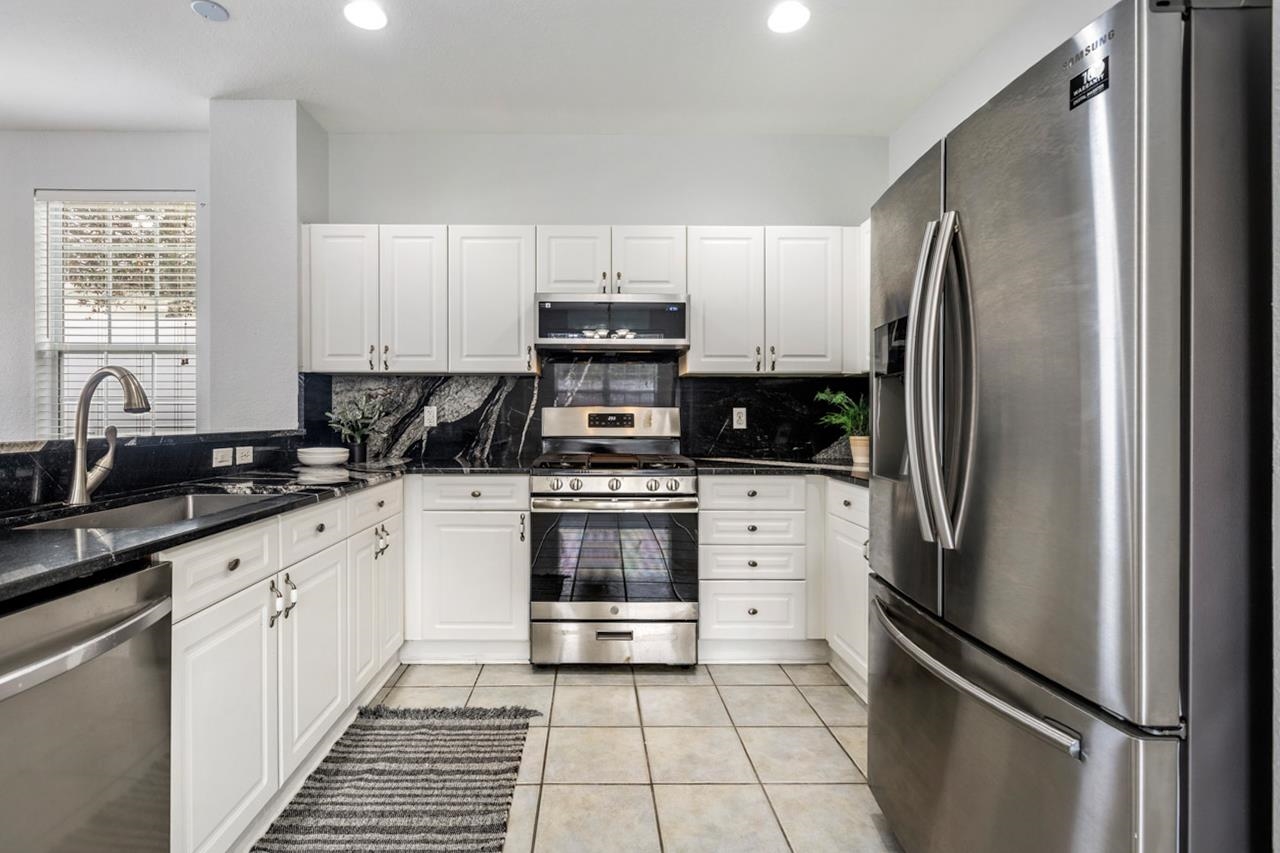 2123 Fernleigh Drive