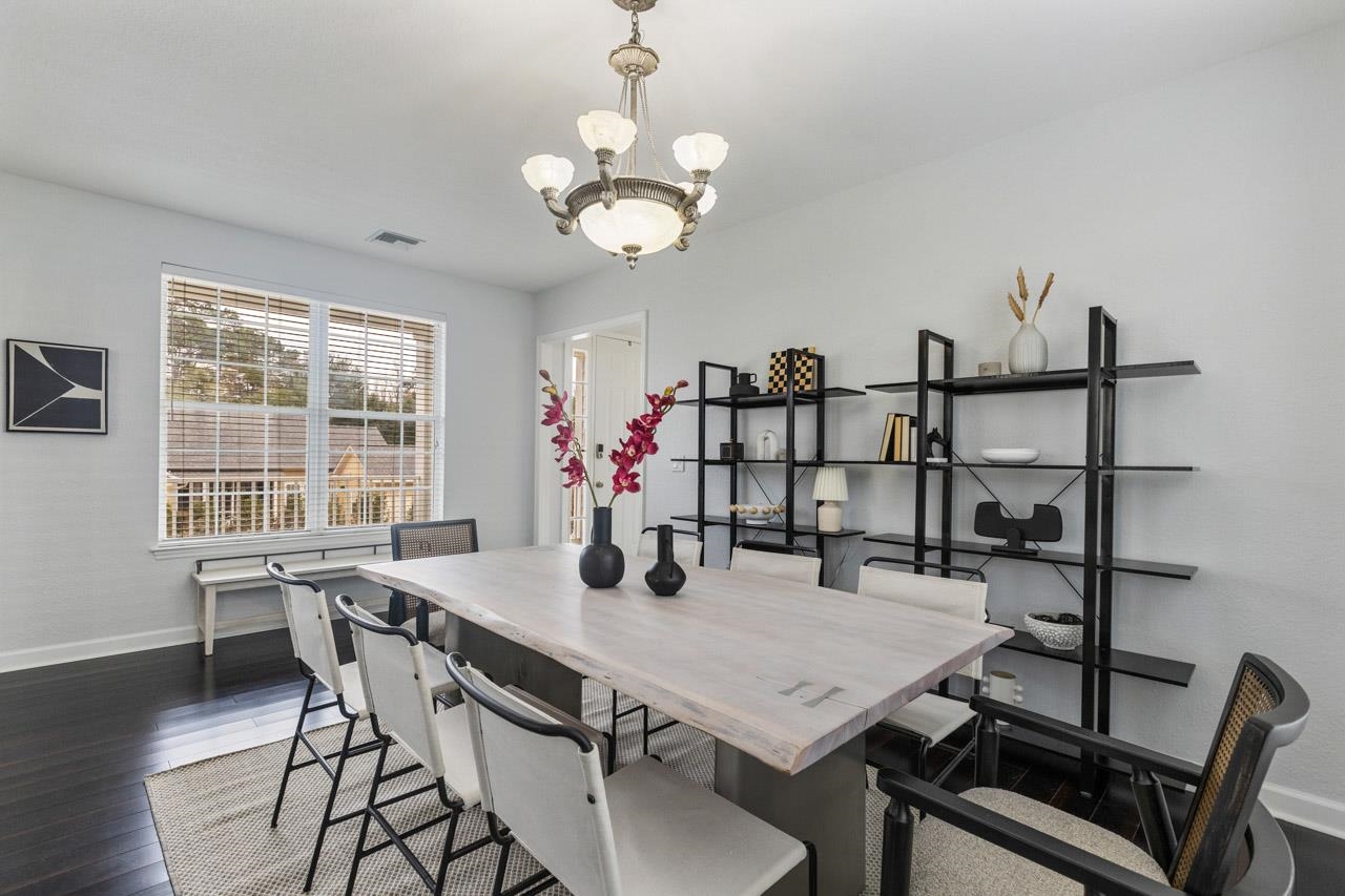 2123 Fernleigh Drive