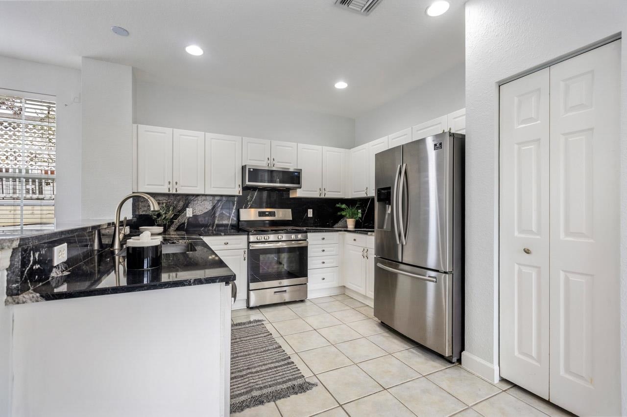 2123 Fernleigh Drive