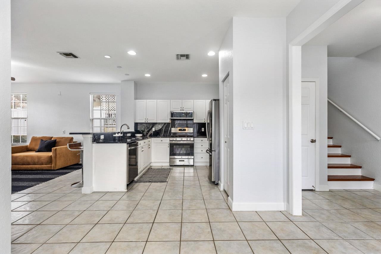 2123 Fernleigh Drive
