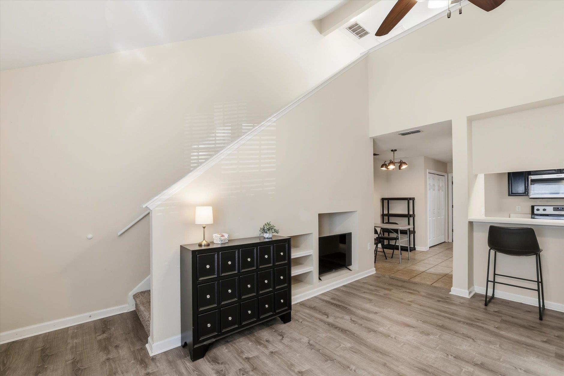 2738 Tharpe #2106 Street Unit: 2106