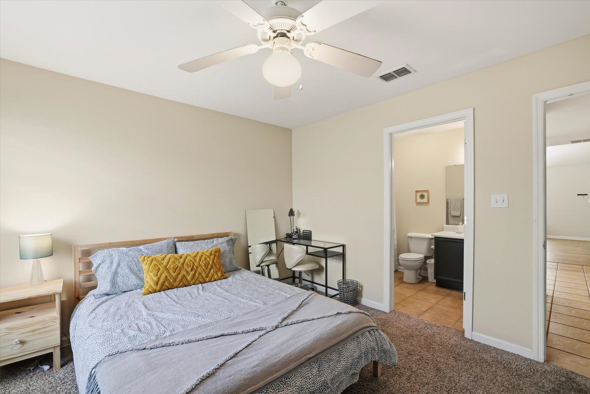 2738 Tharpe #2106 Street Unit: 2106