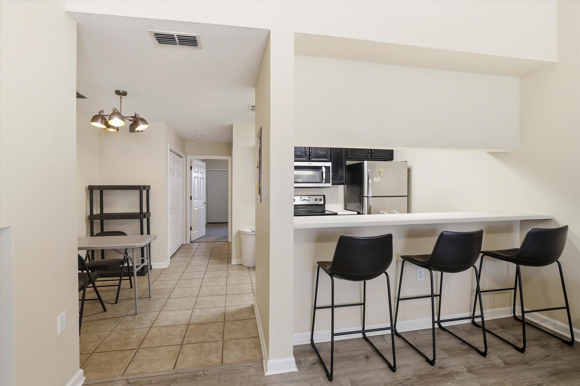 2738 Tharpe #2106 Street Unit: 2106