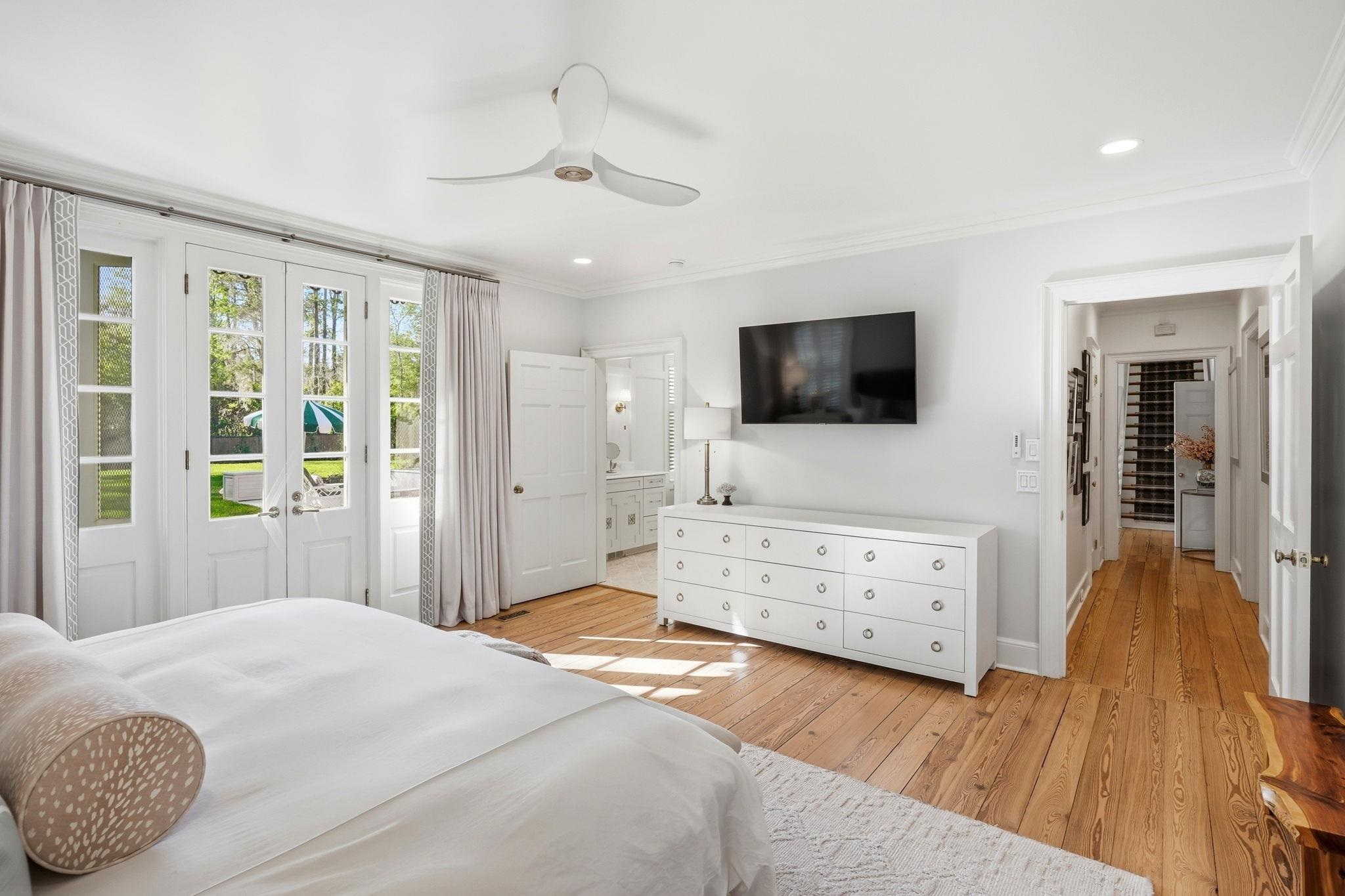 1235 LIVE OAK PLANTATION Road