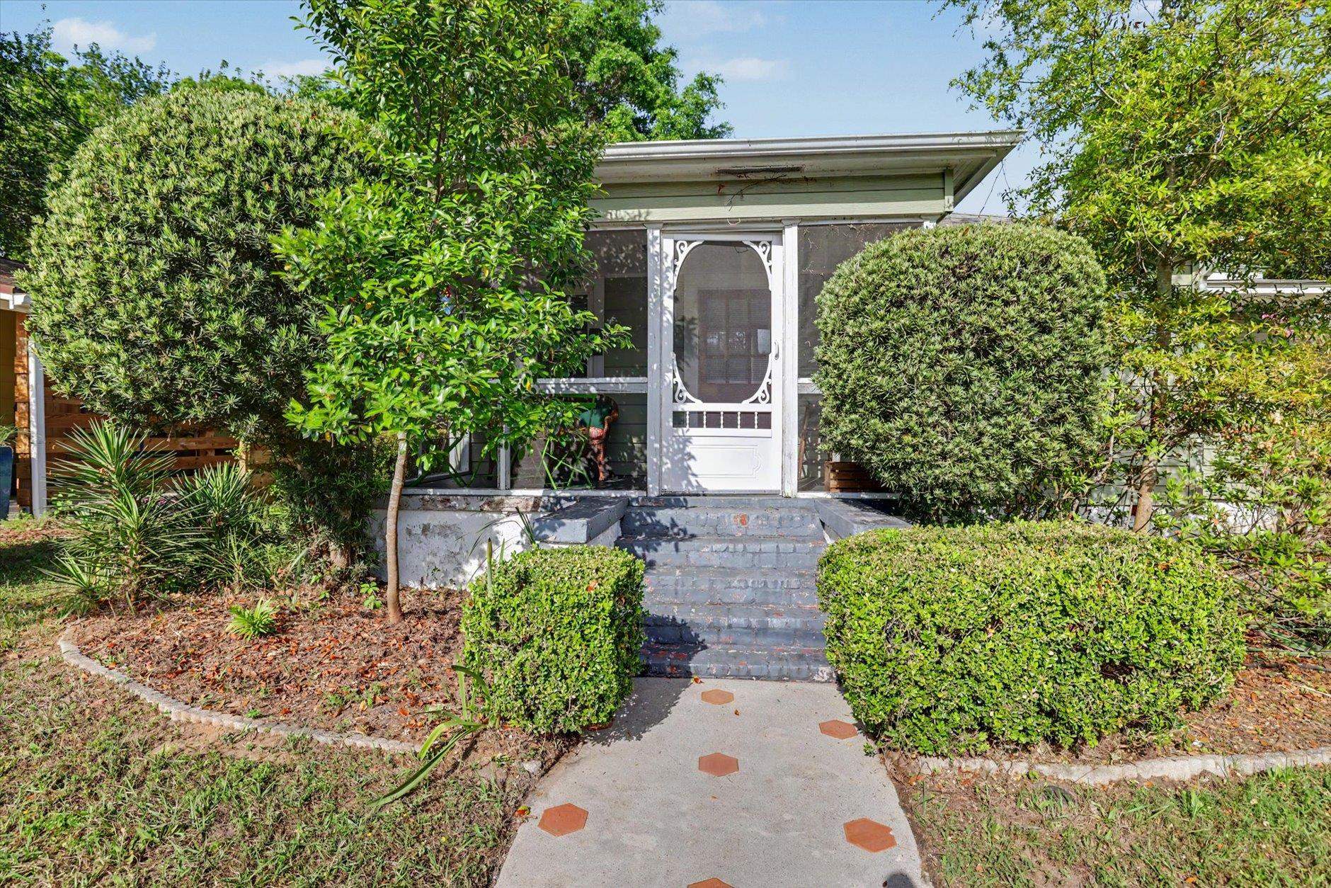 1604 Branch Street