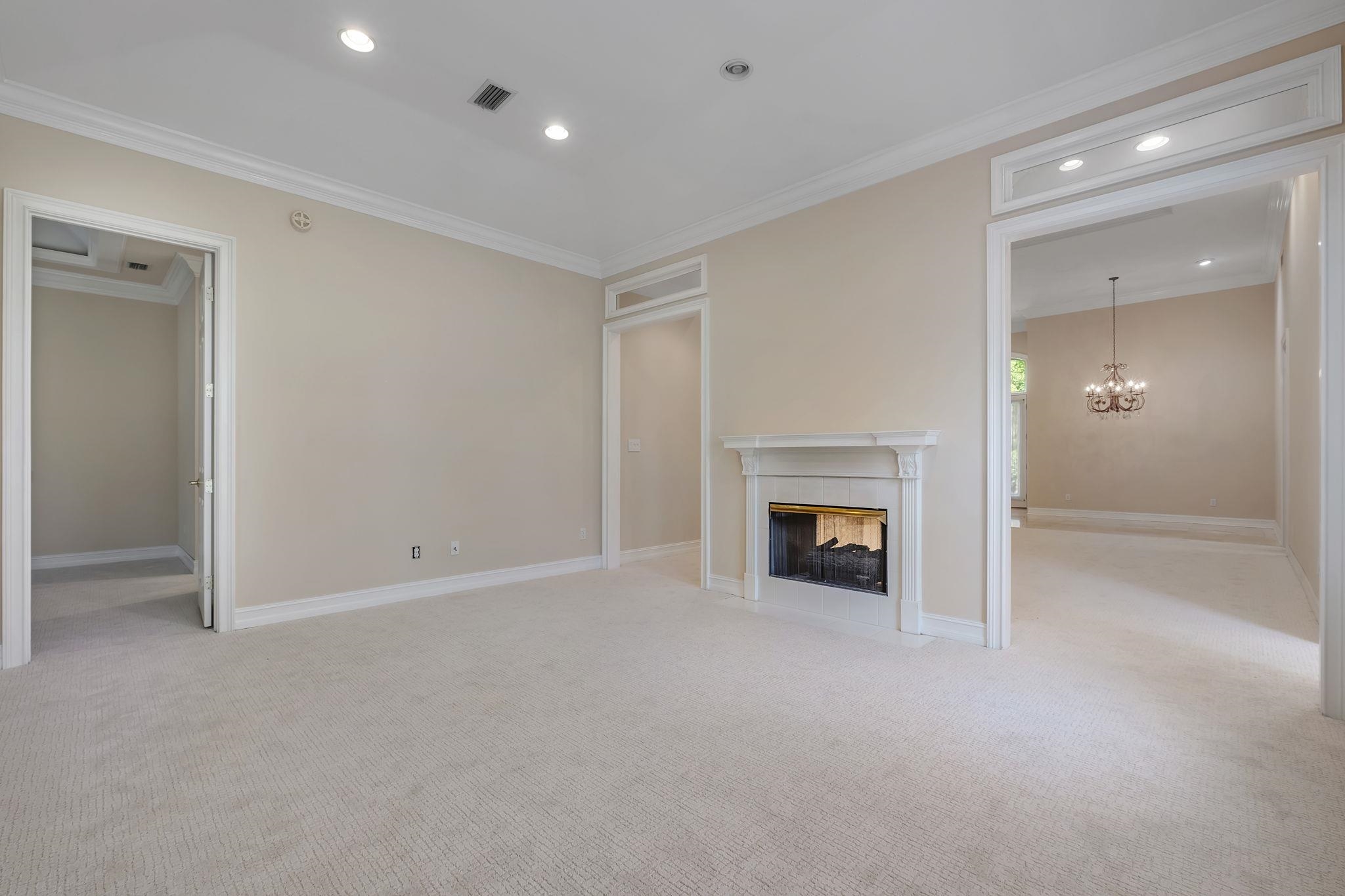 4301 RIVER CHASE
