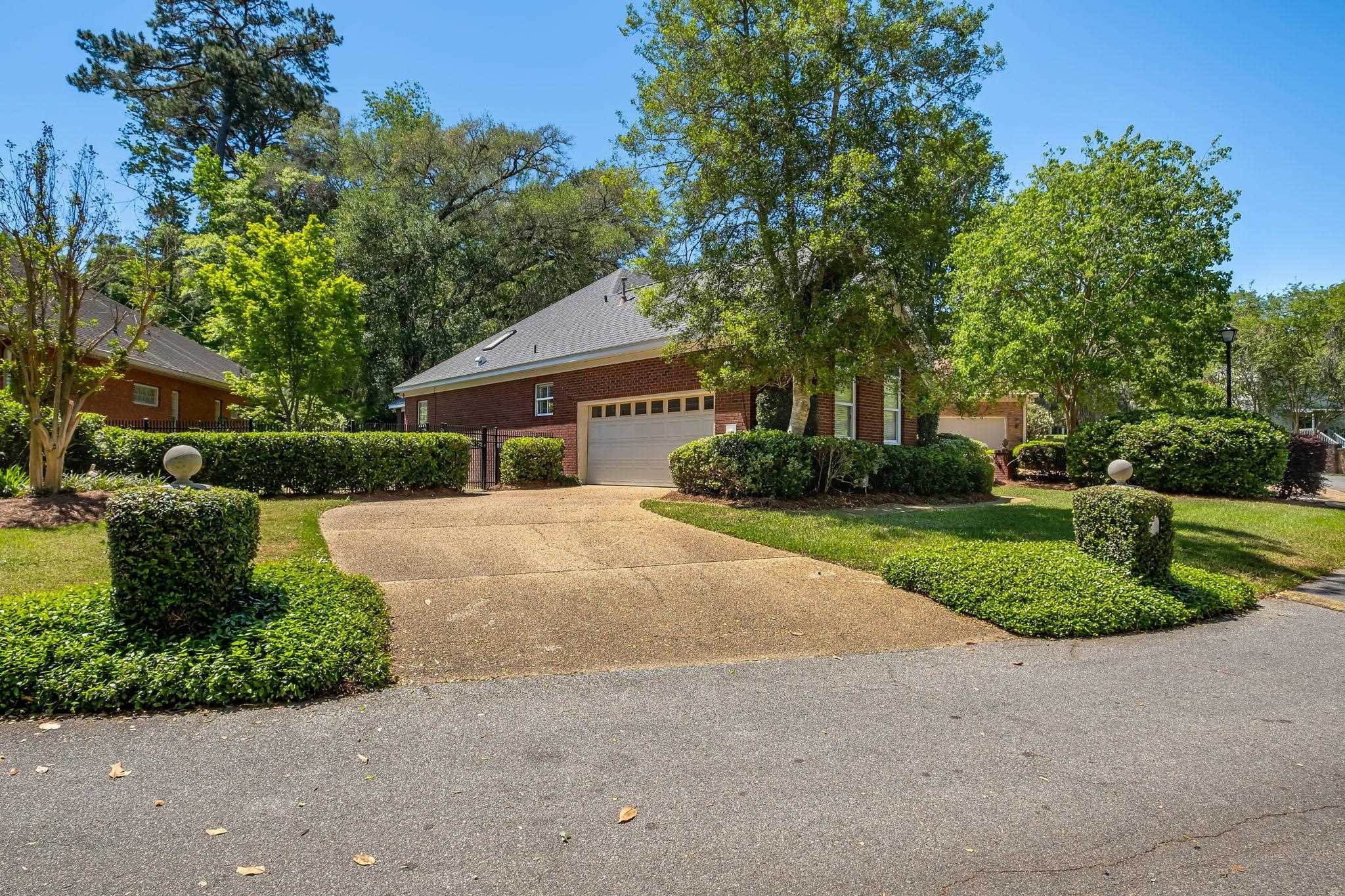 4301 RIVER CHASE