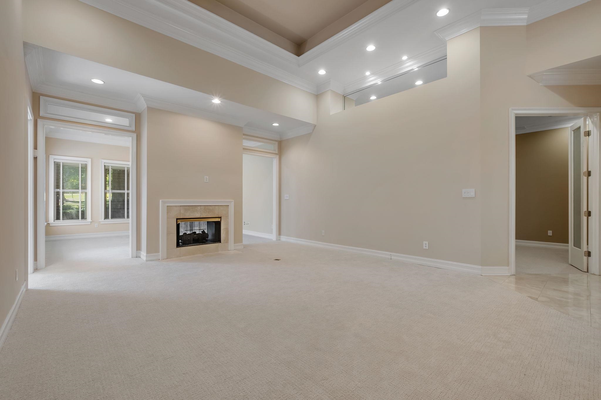 4301 RIVER CHASE