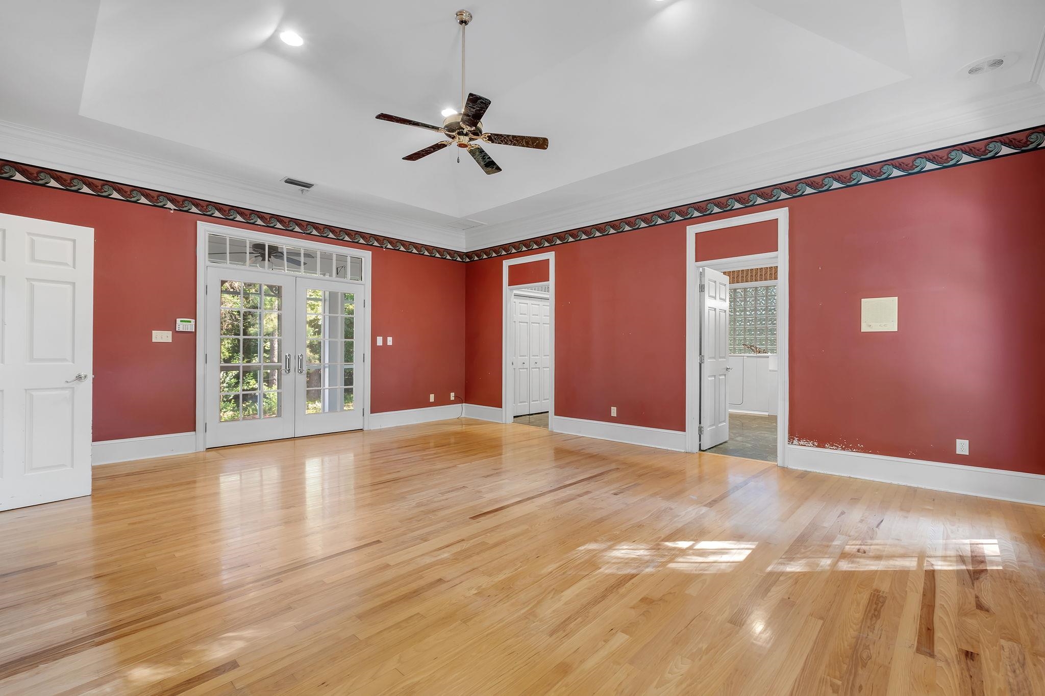 1721 TARPON Drive