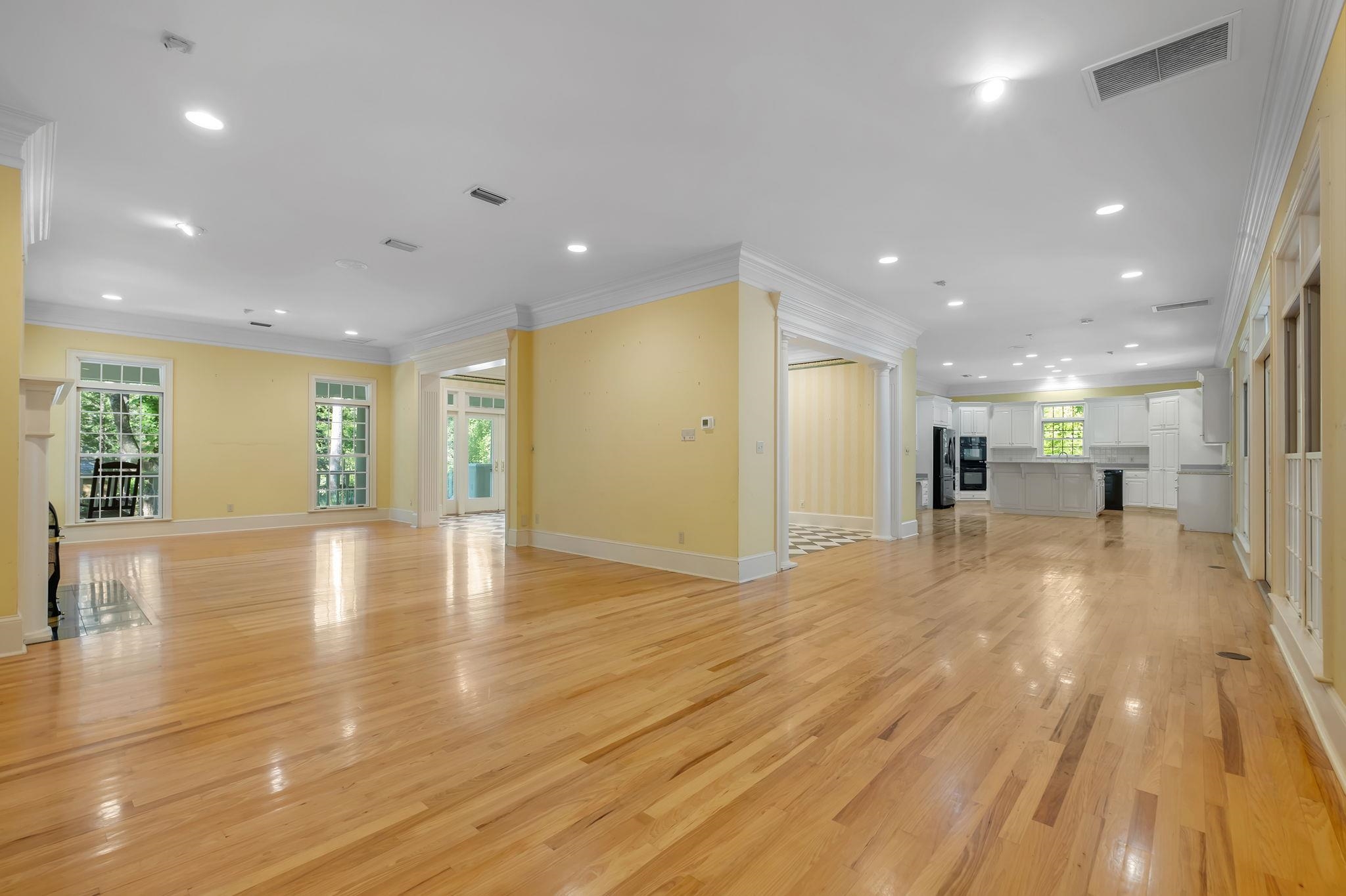 1721 TARPON Drive