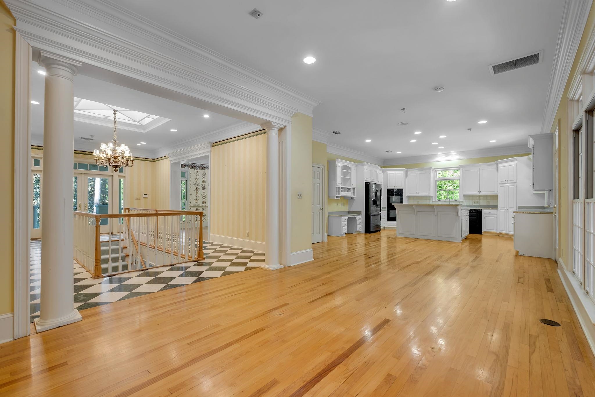 1721 TARPON Drive