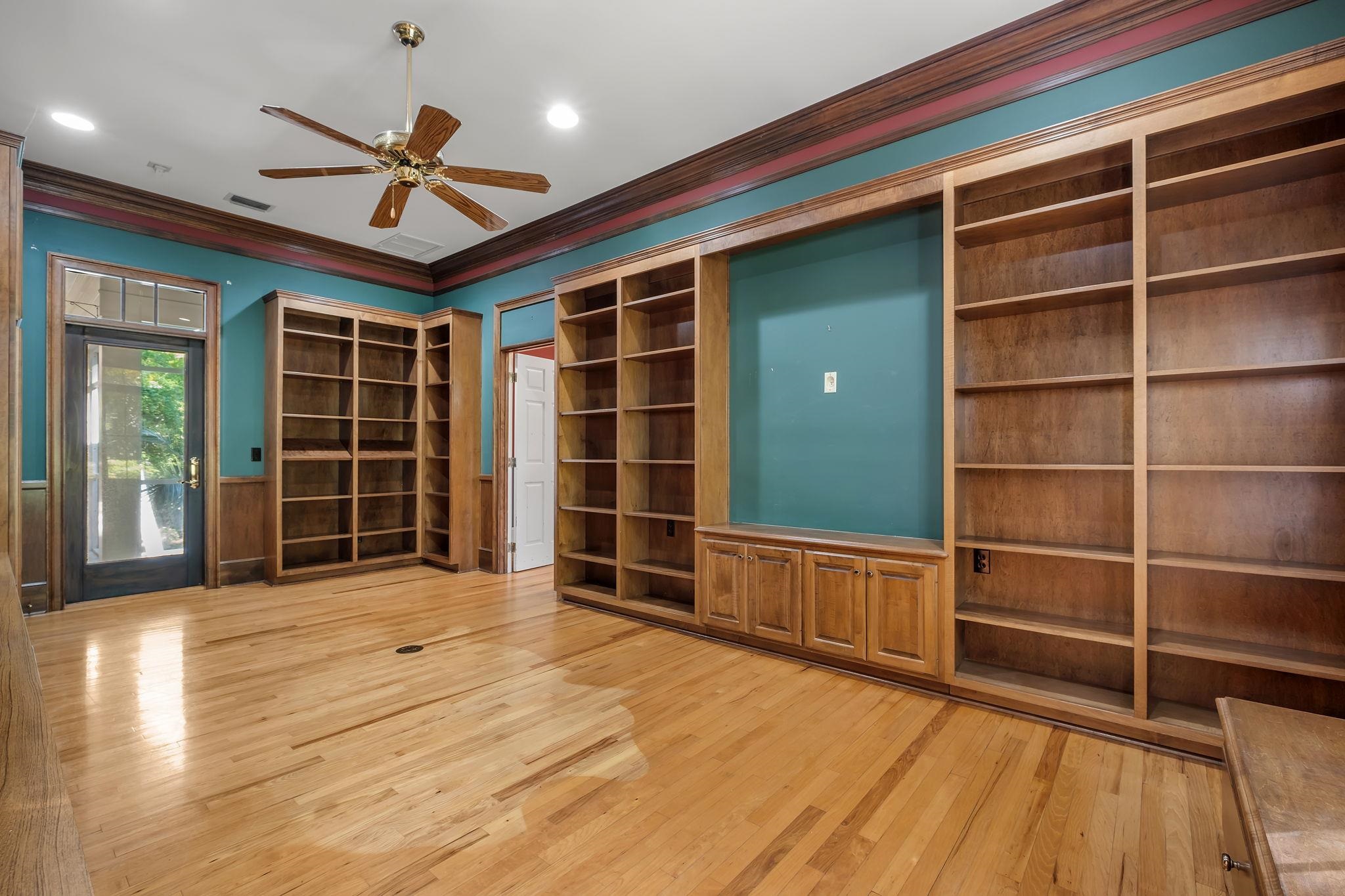 1721 TARPON Drive
