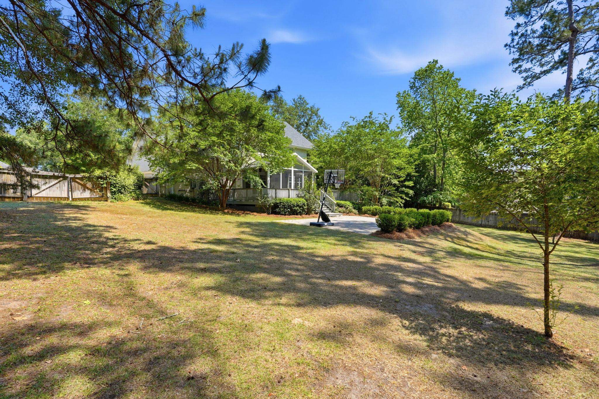 6320 GLASGOW Drive