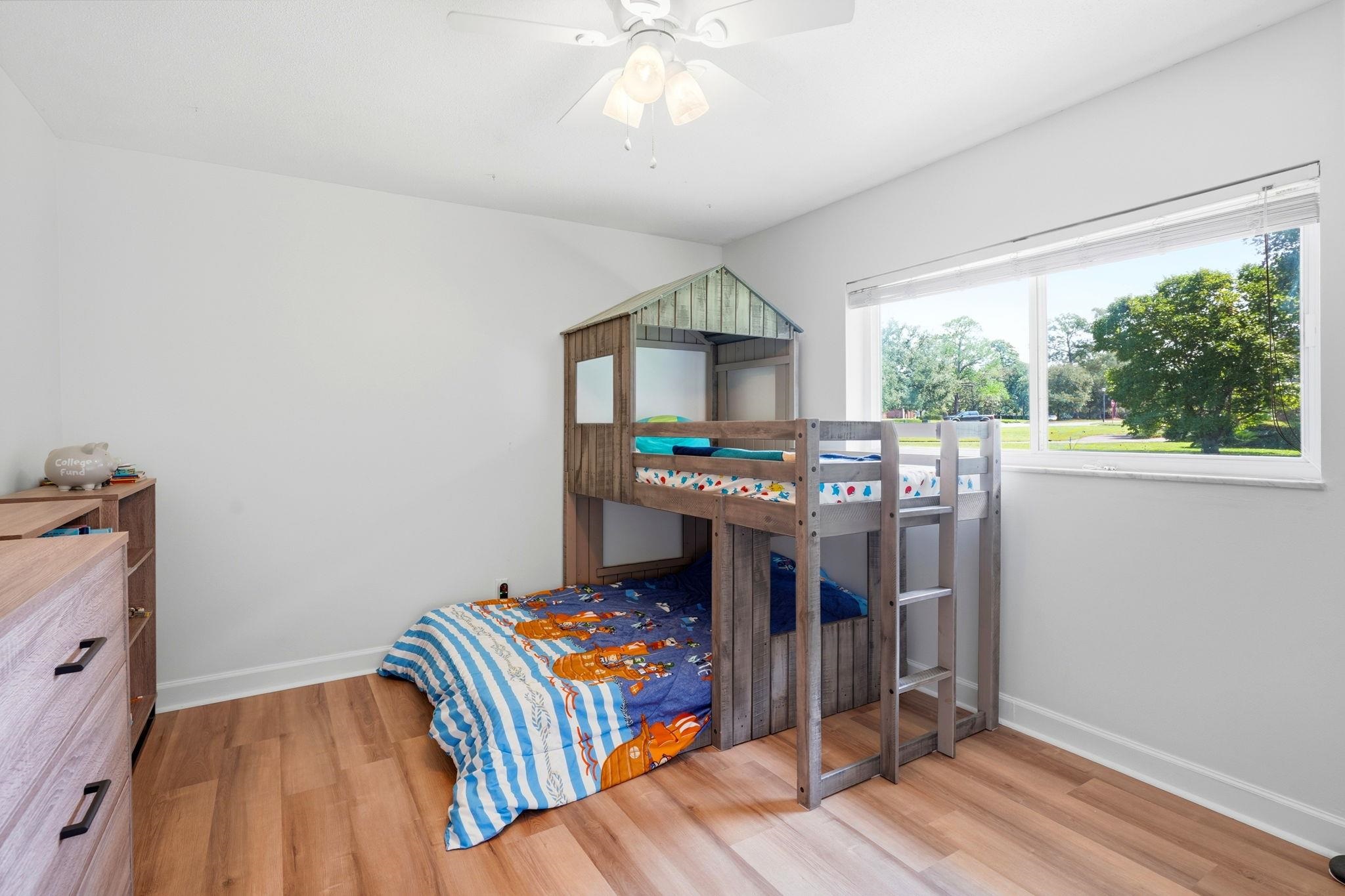 2325 KILLARNEY Way
