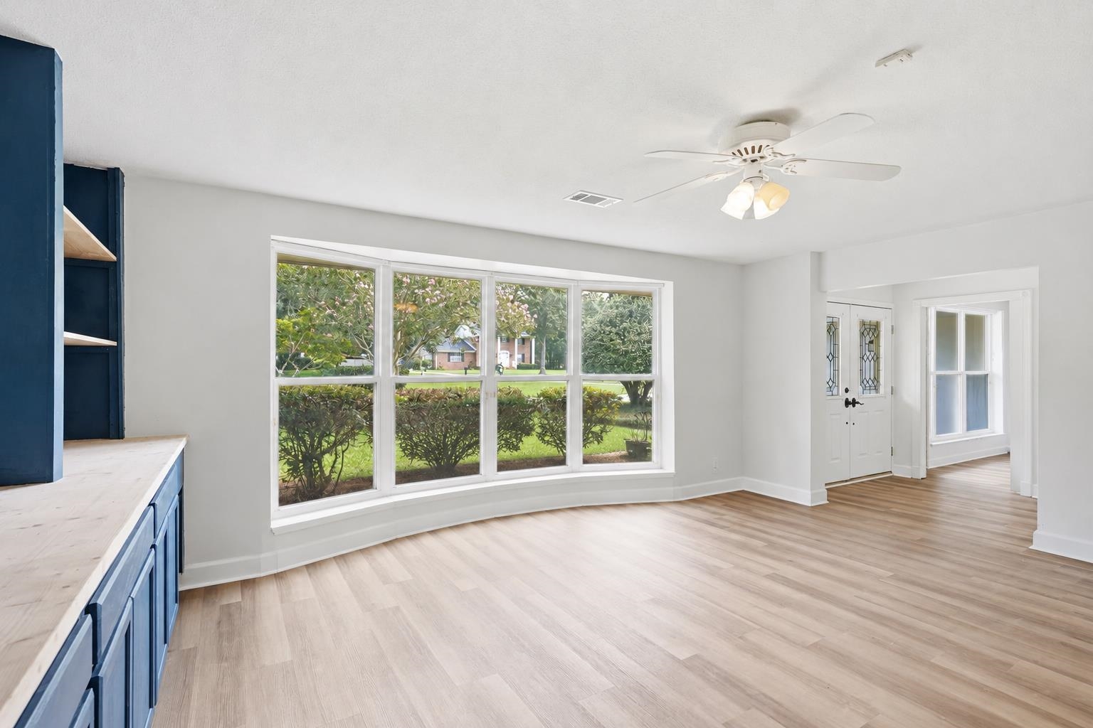 2325 KILLARNEY Way