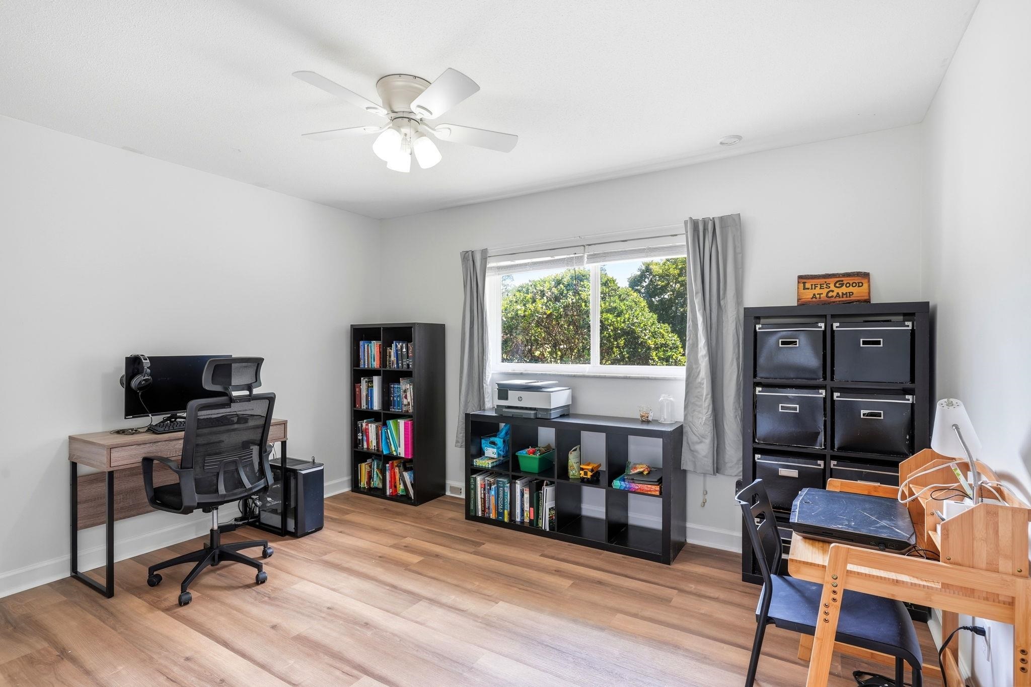 2325 KILLARNEY Way