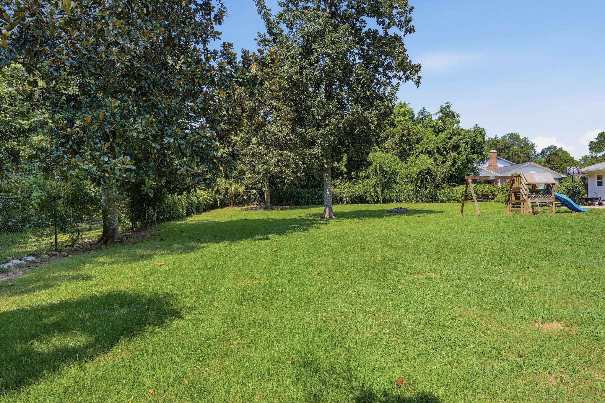 2325 KILLARNEY Way