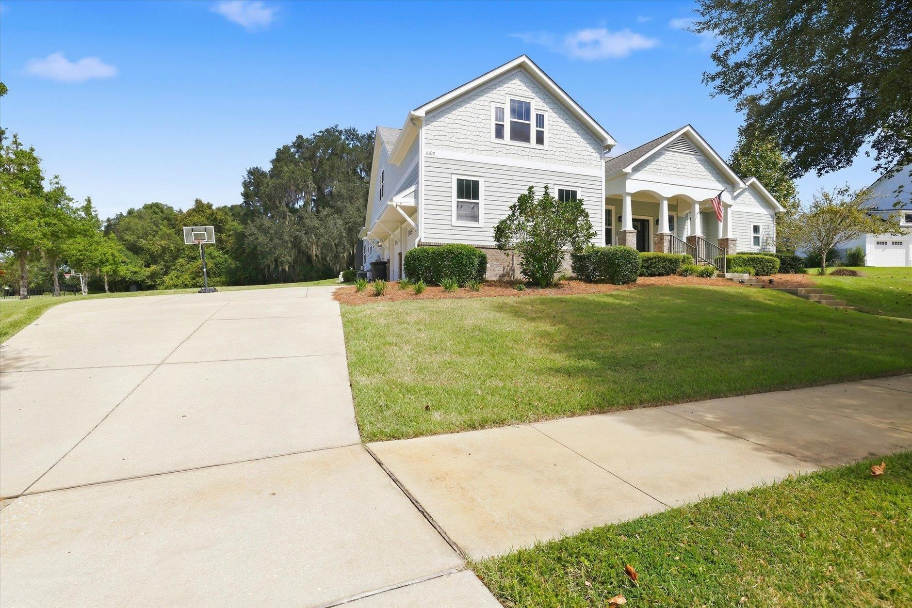 4102 FAULKNER Lane