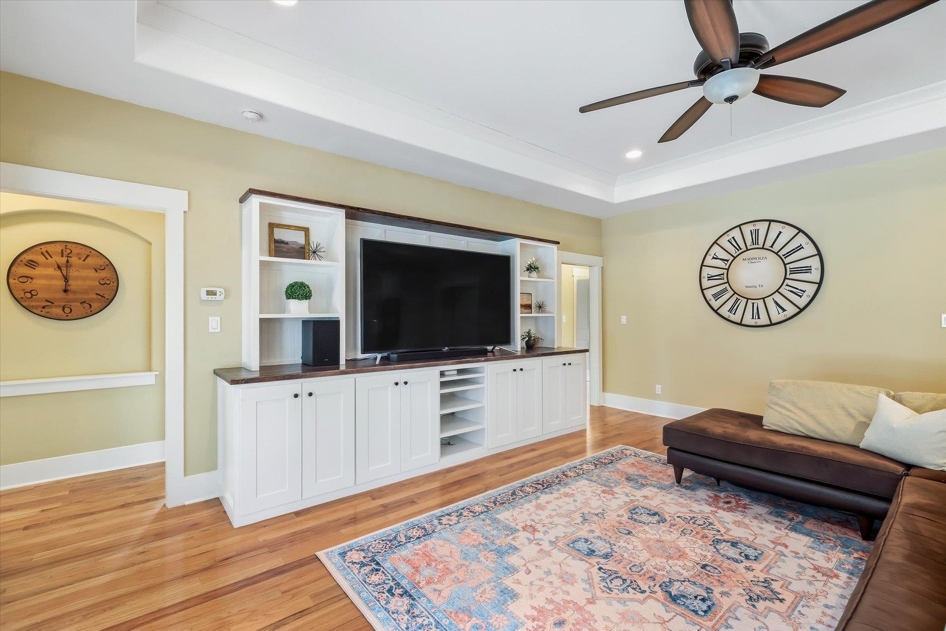 4102 FAULKNER Lane