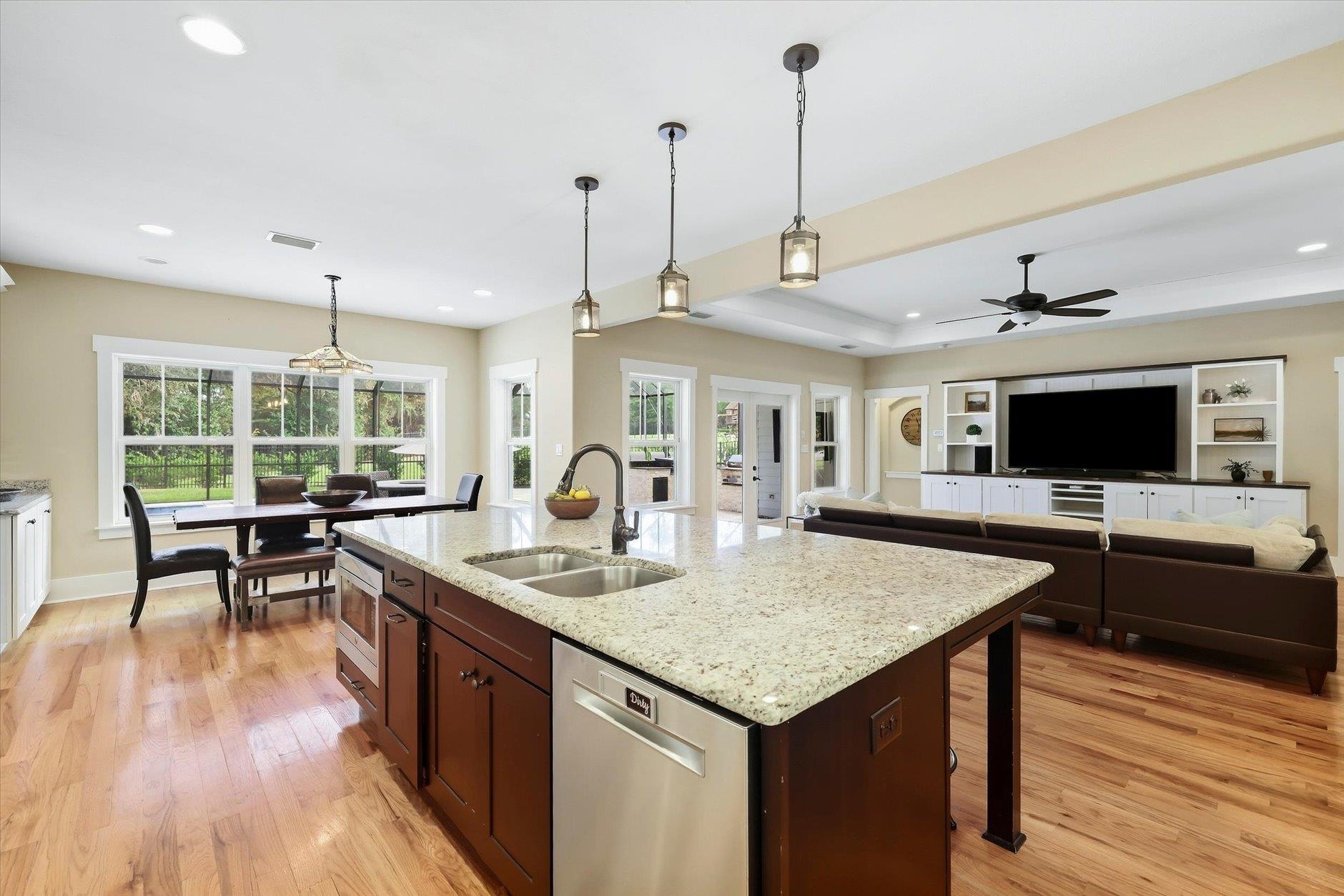 4102 FAULKNER Lane