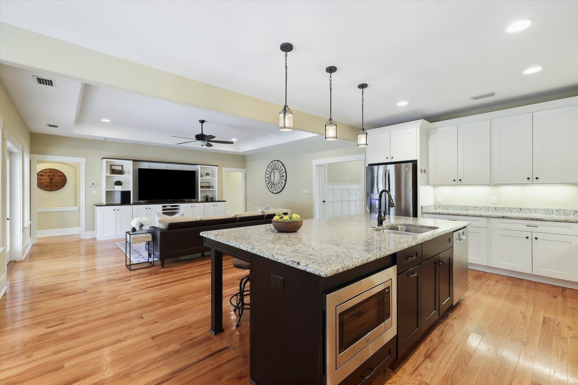 4102 FAULKNER Lane
